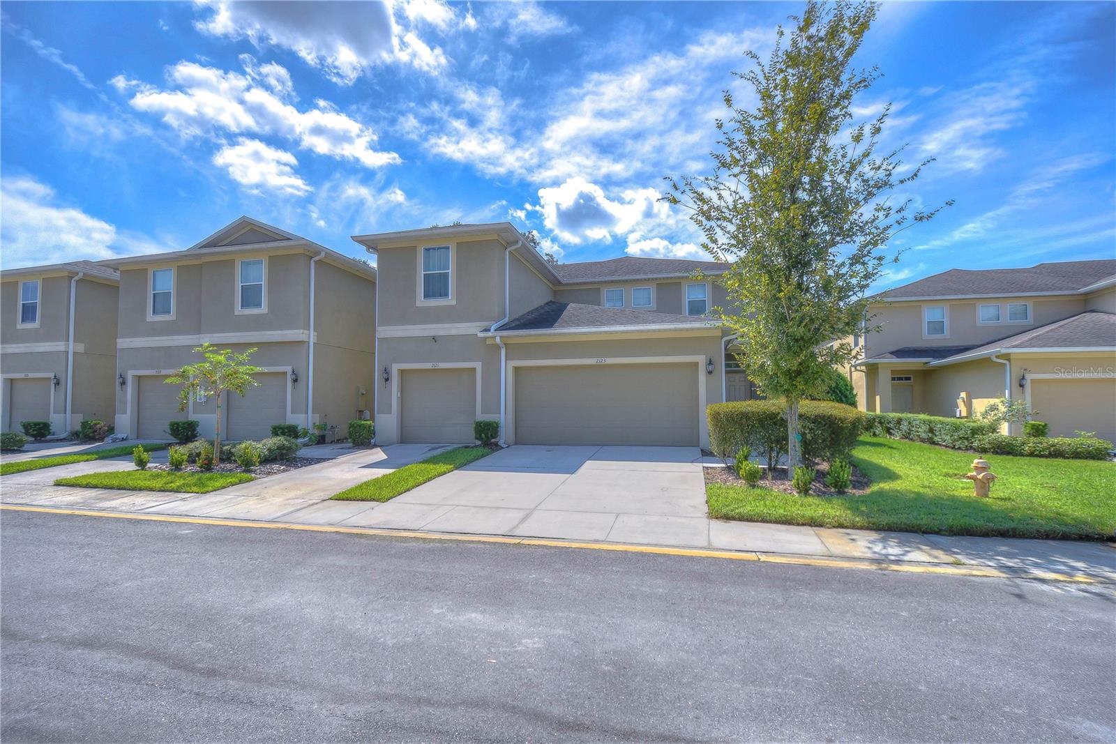 BROADWAY CENTRE TWNHMS - Residential