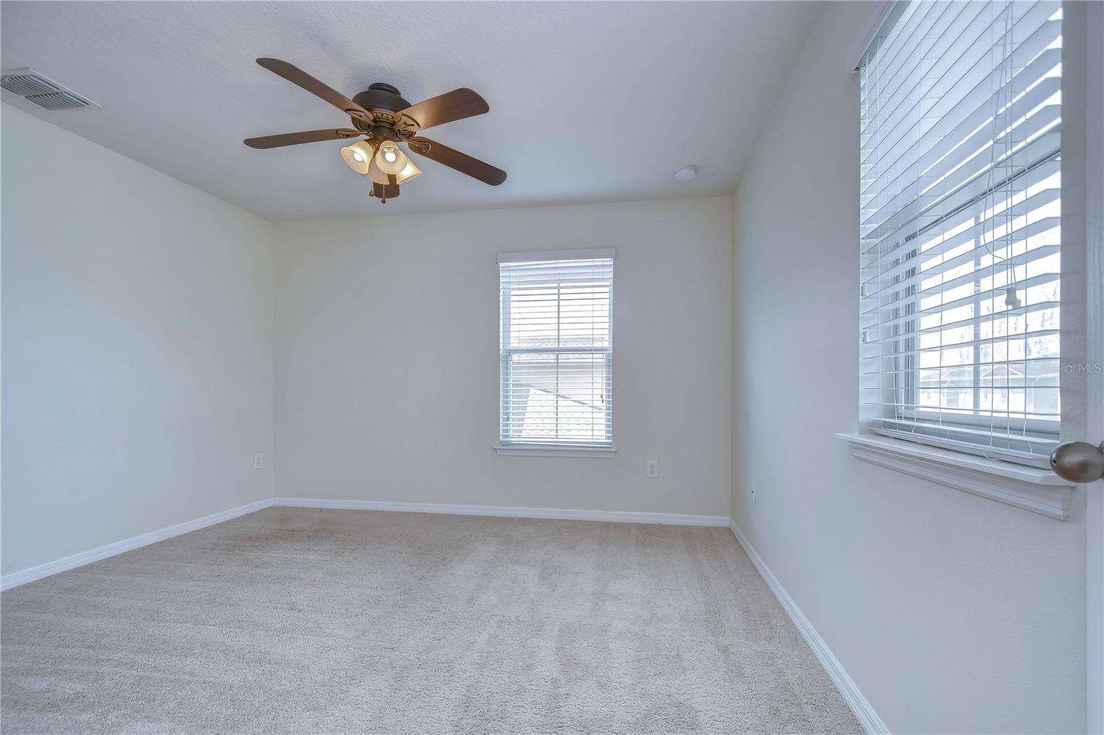 BROADWAY CENTRE TWNHMS - Residential