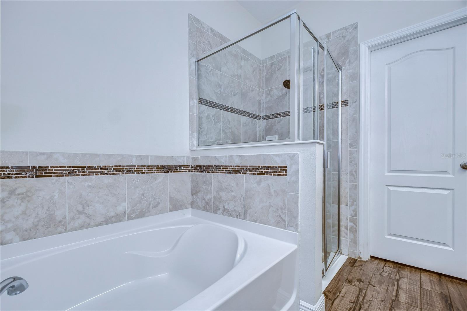 BROADWAY CENTRE TWNHMS - Residential