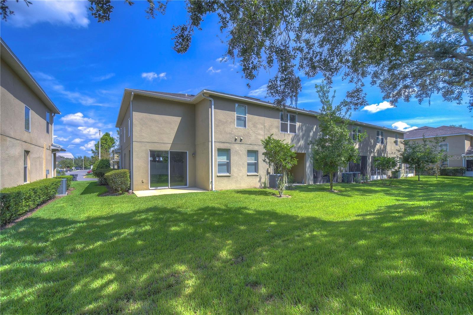 BROADWAY CENTRE TWNHMS - Residential