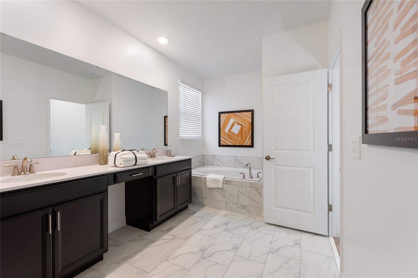 STONEYBROOK SOUTH NORTH - Residential