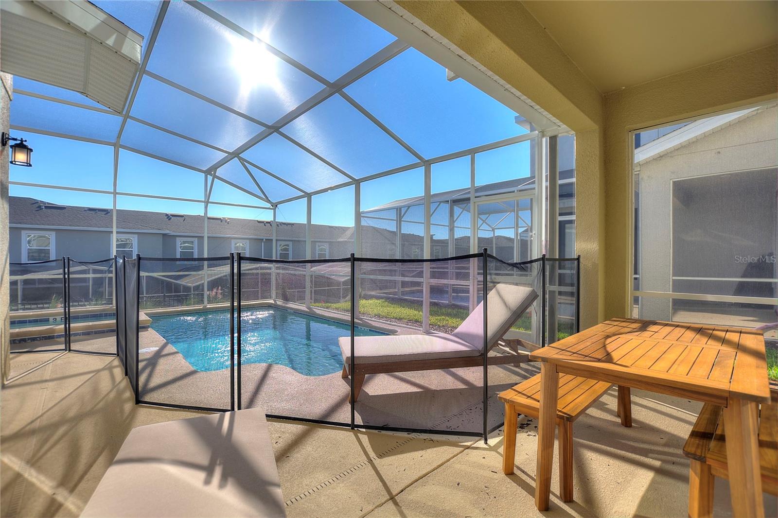 STONEYBROOK SOUTH NORTH - Residential