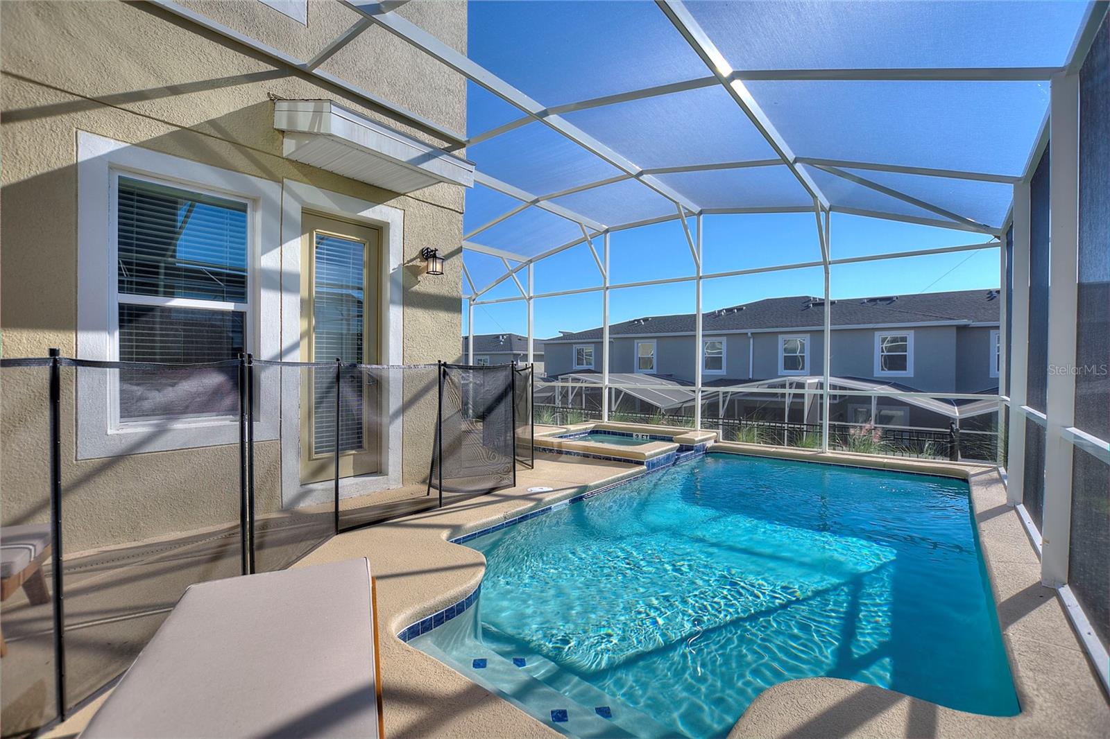 STONEYBROOK SOUTH NORTH - Residential