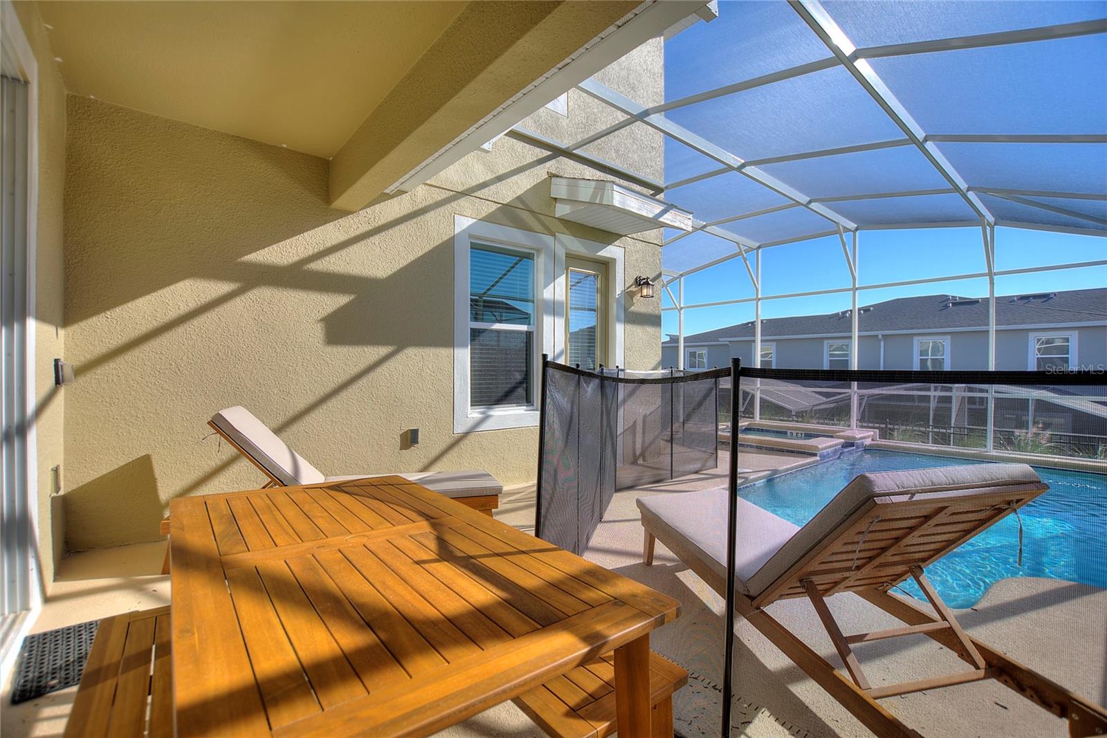 STONEYBROOK SOUTH NORTH - Residential