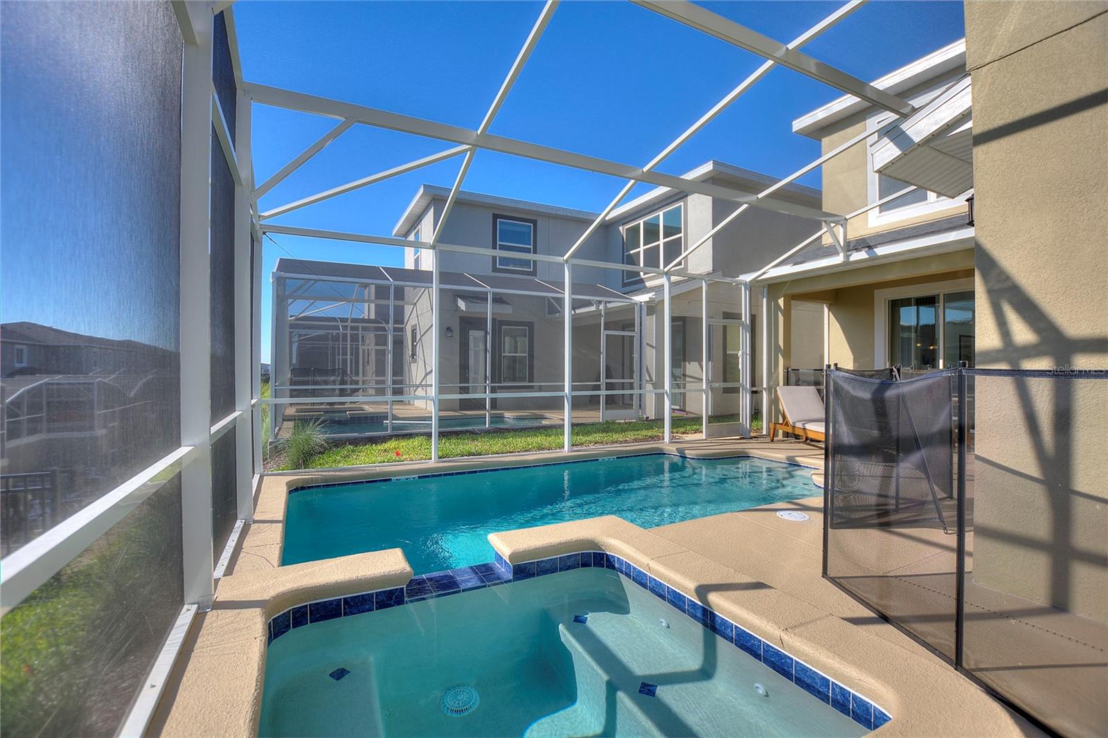 STONEYBROOK SOUTH NORTH - Residential