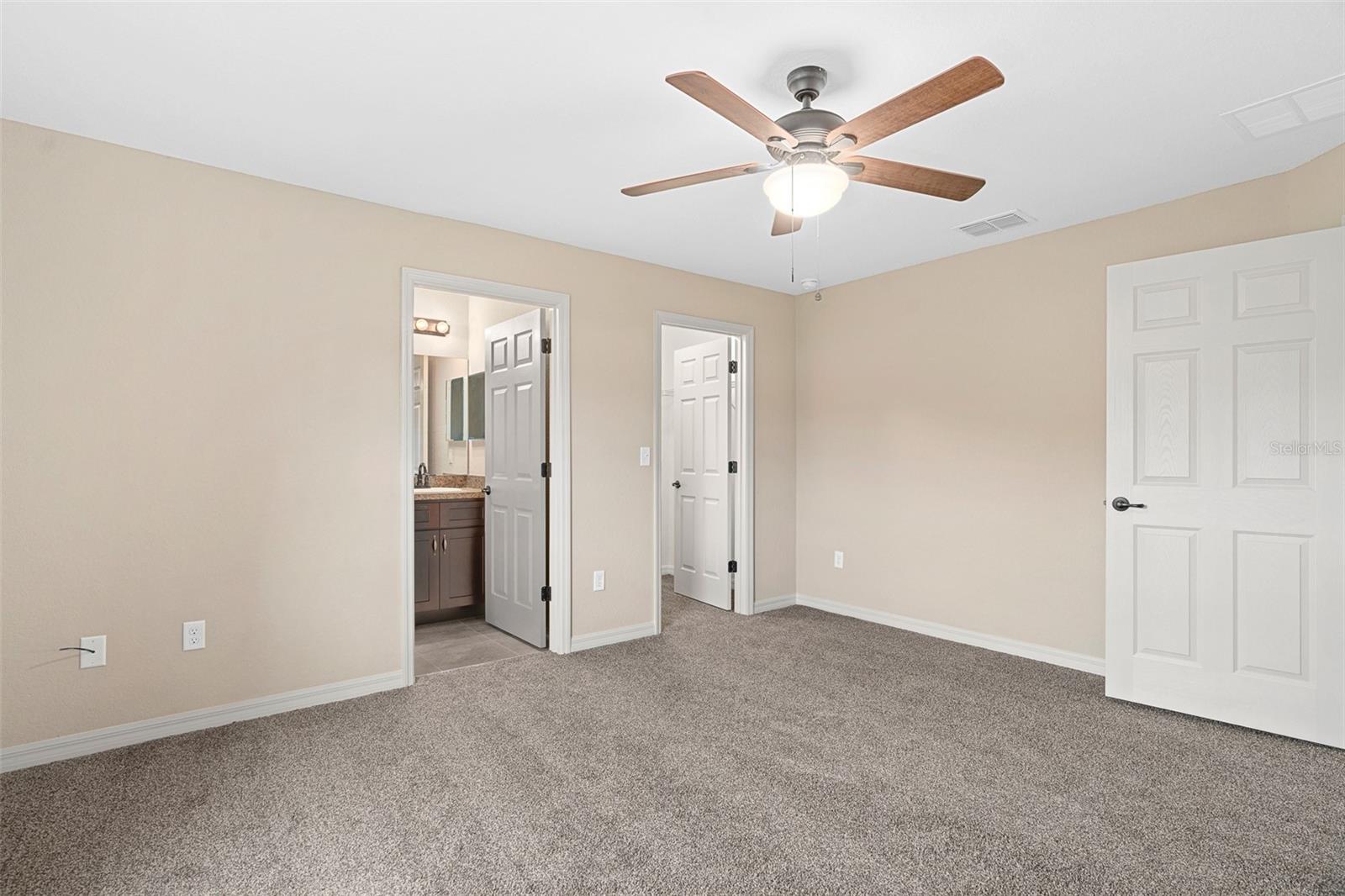 MARION OAKS UN 10 - Residential Lease