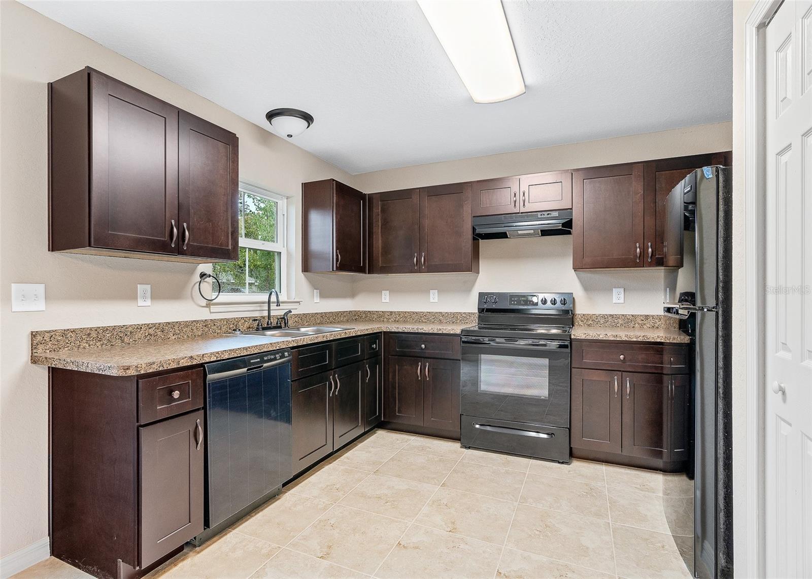 MARION OAKS UN 10 - Residential Lease