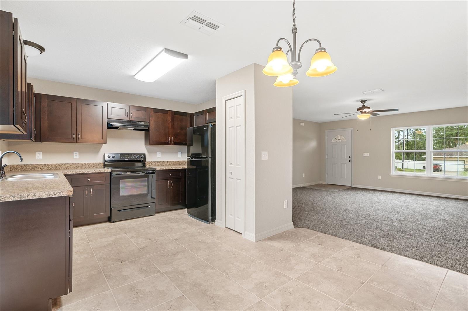 MARION OAKS UN 10 - Residential Lease