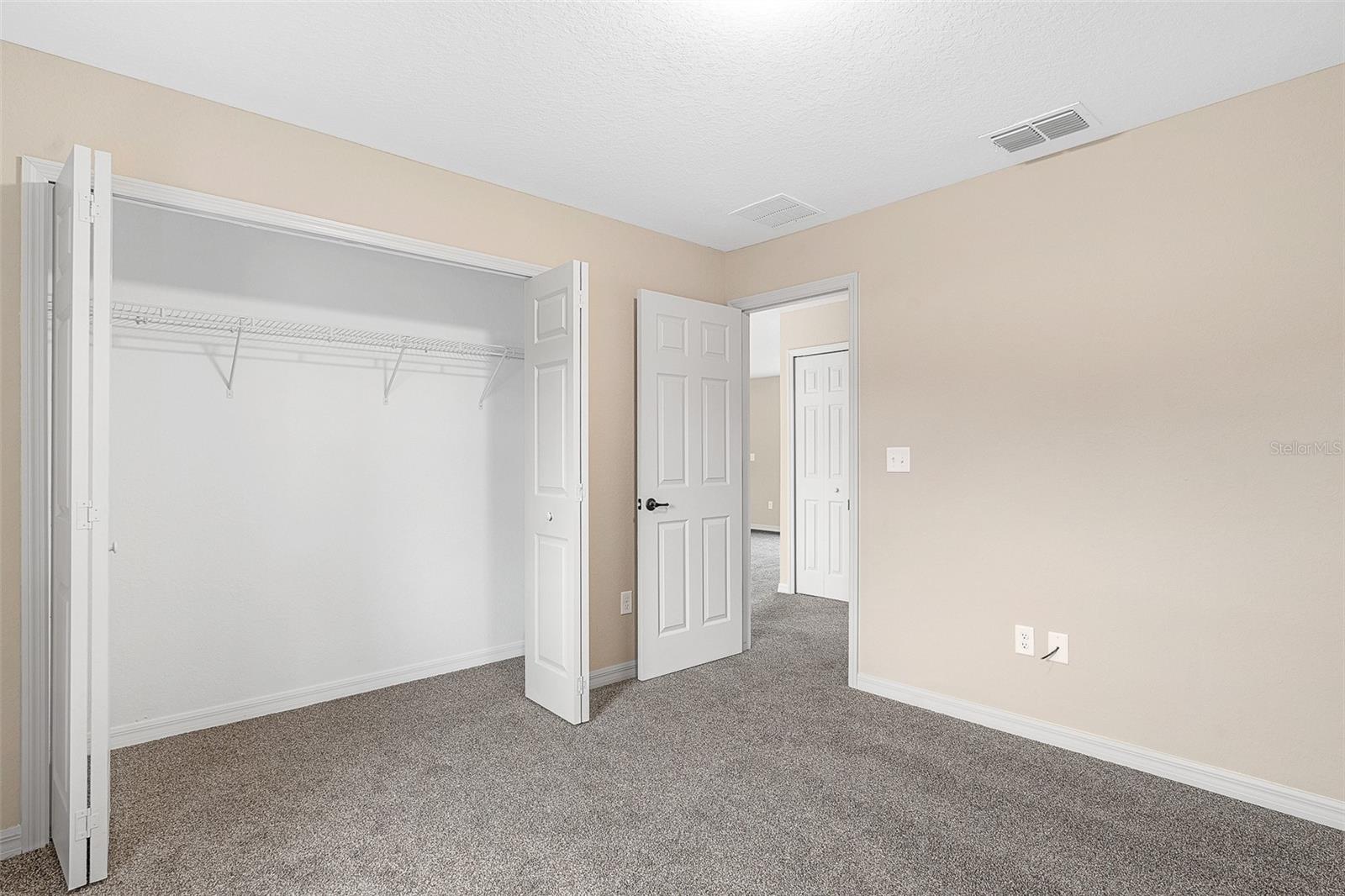 MARION OAKS UN 10 - Residential Lease