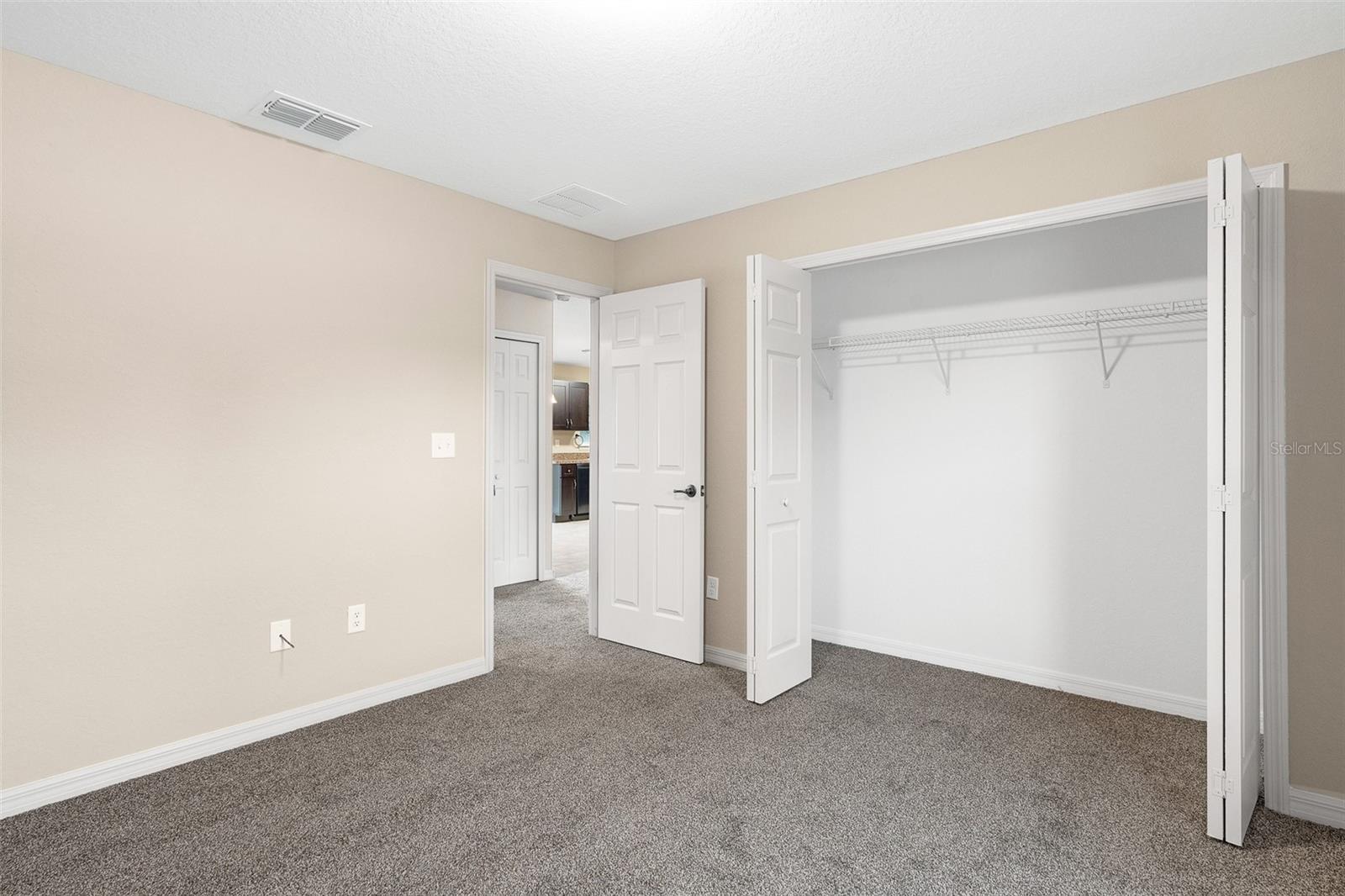 MARION OAKS UN 10 - Residential Lease