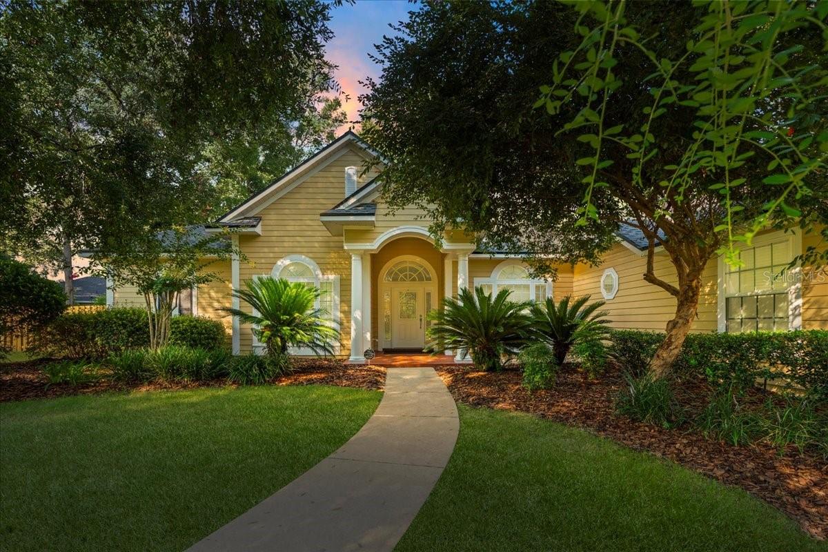 Beautifully maintained Cobblefield home in SW Gainesville! This one-owner residence offers 3 bedrooms, 2.5 bathrooms, plus a versatile office with a closet that can serve as a 4th bedroom.
Step inside to welcoming formal dining and living areas with French doors leading to the screened lanai. The spacious primary bedroom suite features both a walk-in and wall closet, an en-suite bathroom with dual vanities, a jetted tub, and private access to the lanai. The conveniently located half bath also opens to the lanai, perfect for guests.
The kitchen boasts stainless steel appliances, a Viking gas cooktop with vent hood, and opens to a sunny breakfast area and large family room. This gathering space offers soaring ceilings, built-ins, a gas fireplace, and backyard views. From here, step out to the screened lanai and enjoy your morning coffee or outdoor dining.
For peace of mind, major updates include a new roof (2024), HVAC system (2020), and water heater (2020). The laundry room is equipped with a washer, dryer, and utility sink.
Cobblefield residents enjoy sidewalks, green space, a community pool, and playground. Ideally located near UF/Shands, Celebration Pointe, Butler Plaza, and I-75, this home combines comfort, convenience, and timeless appeal.
Don’t miss your chance to make this Cobblefield gem yours!
