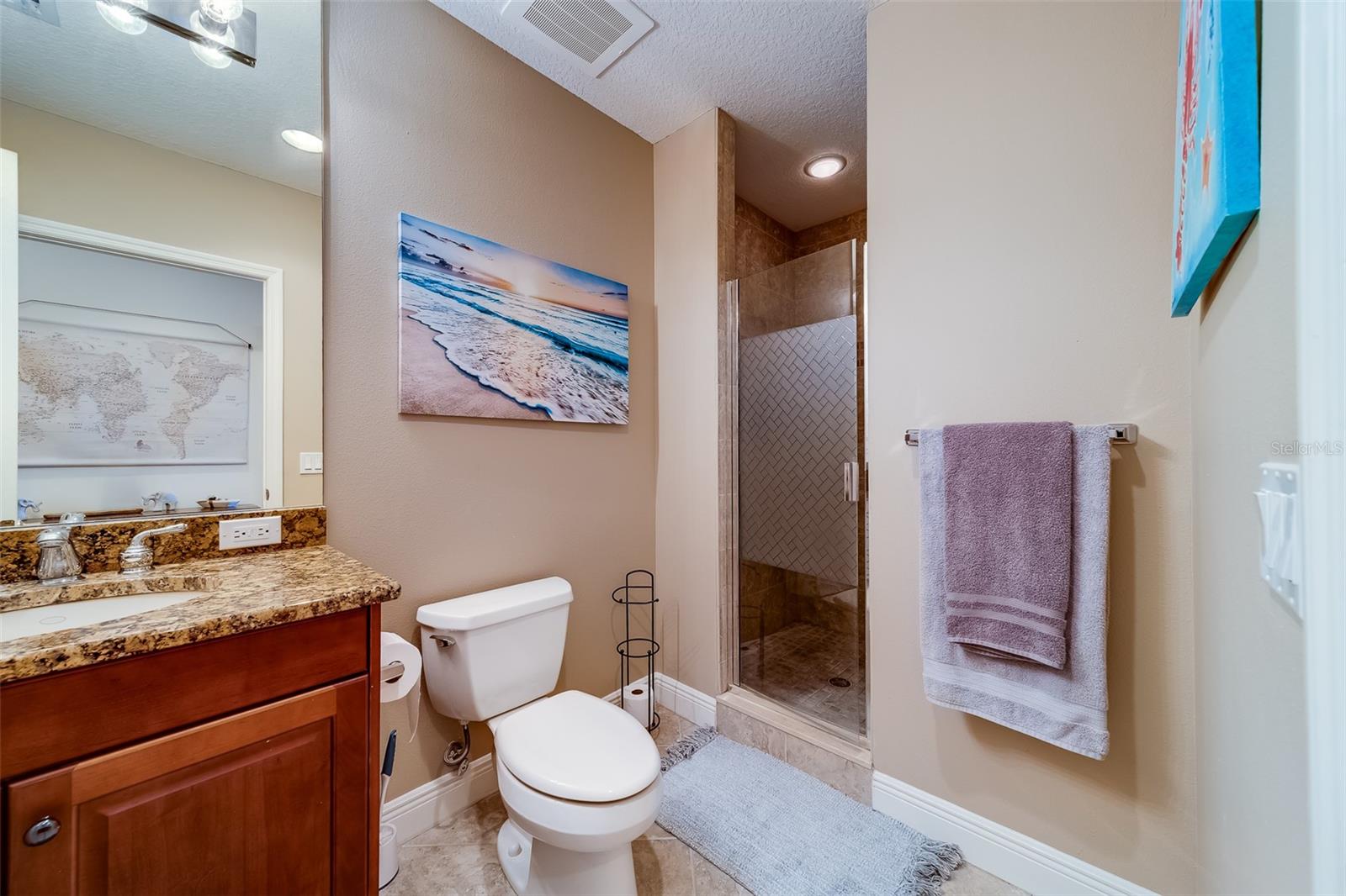 LA BAHIA CONDO - Residential Lease
