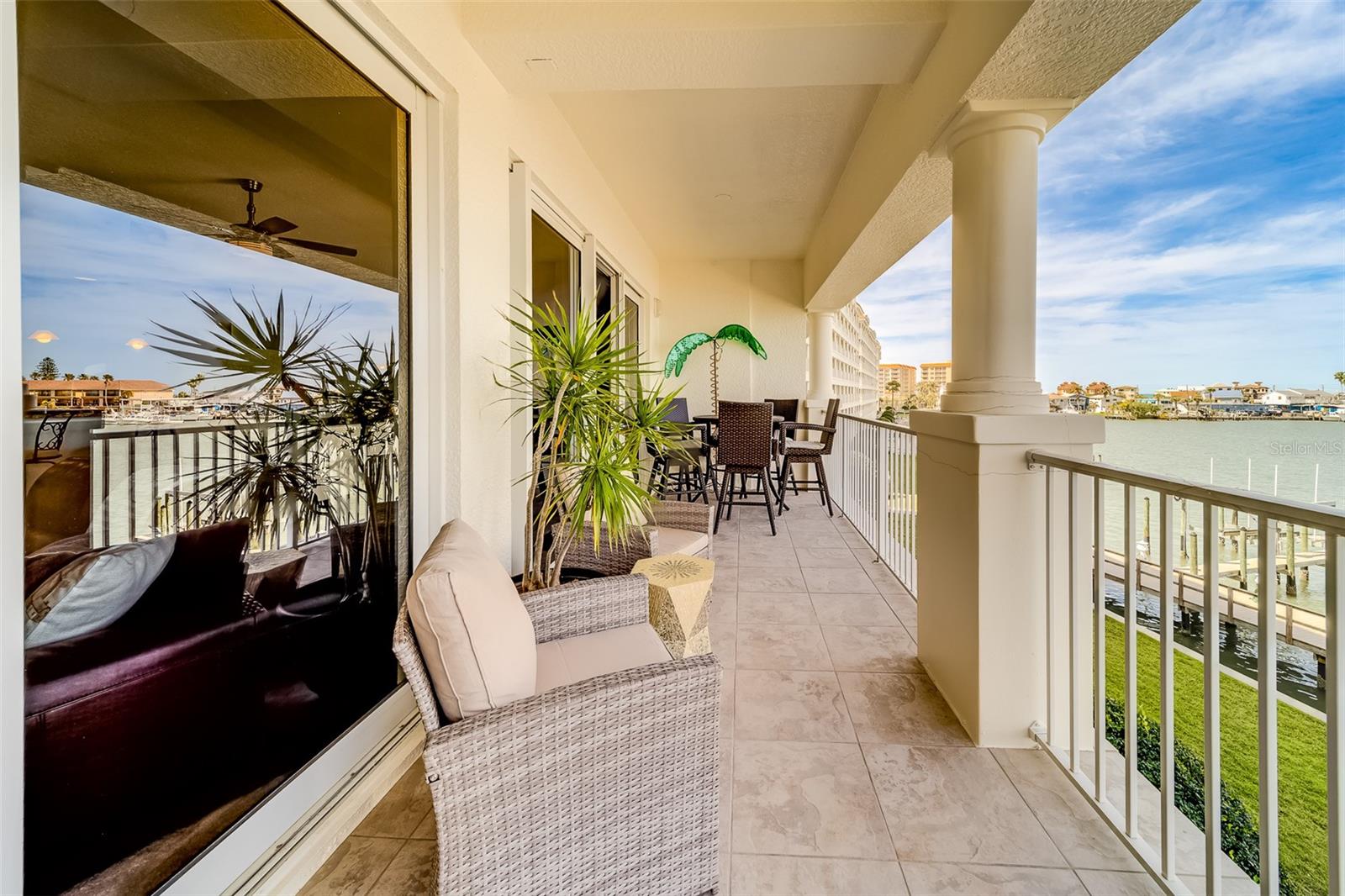 LA BAHIA CONDO - Residential Lease
