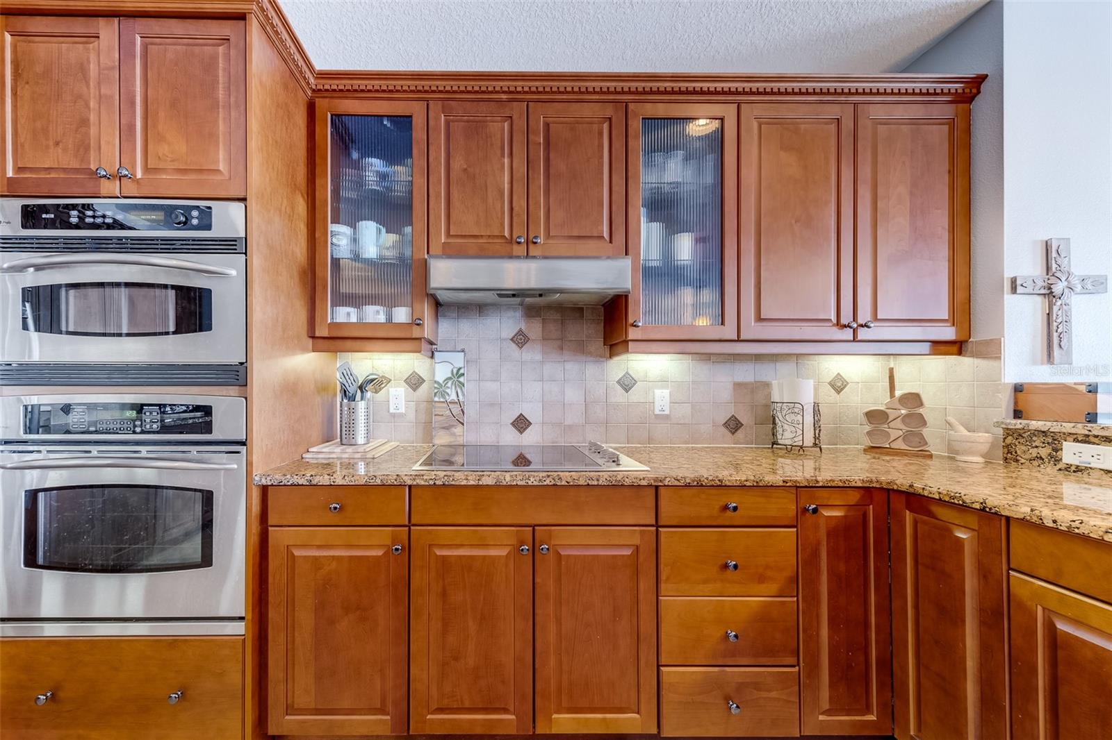 LA BAHIA CONDO - Residential Lease