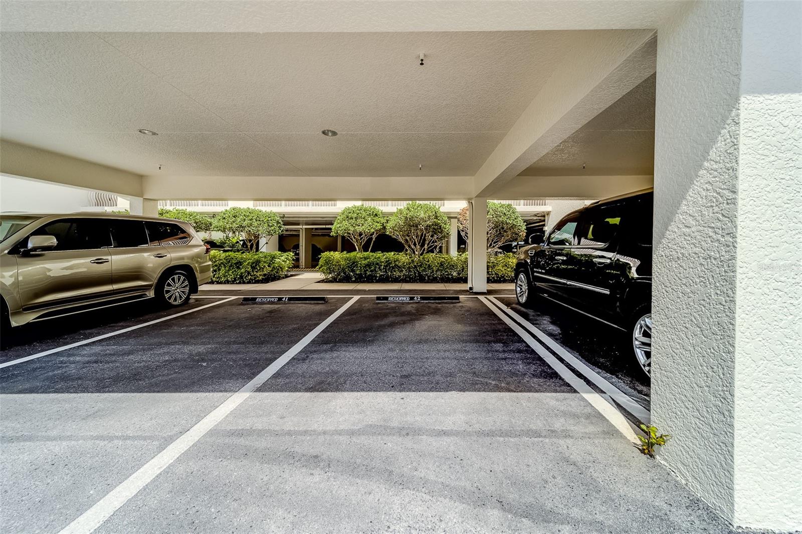 LA BAHIA CONDO - Residential Lease
