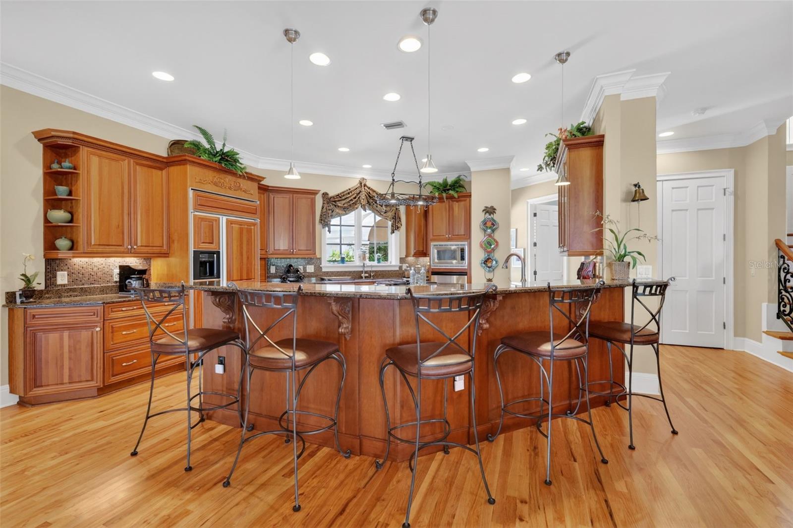 LOCH LEVEN PH 01 - Residential