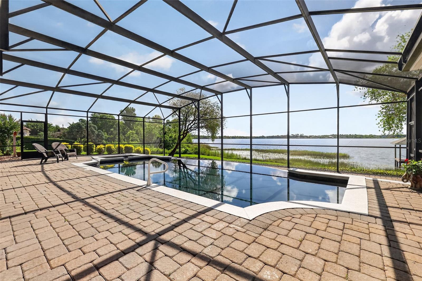 LOCH LEVEN PH 01 - Residential