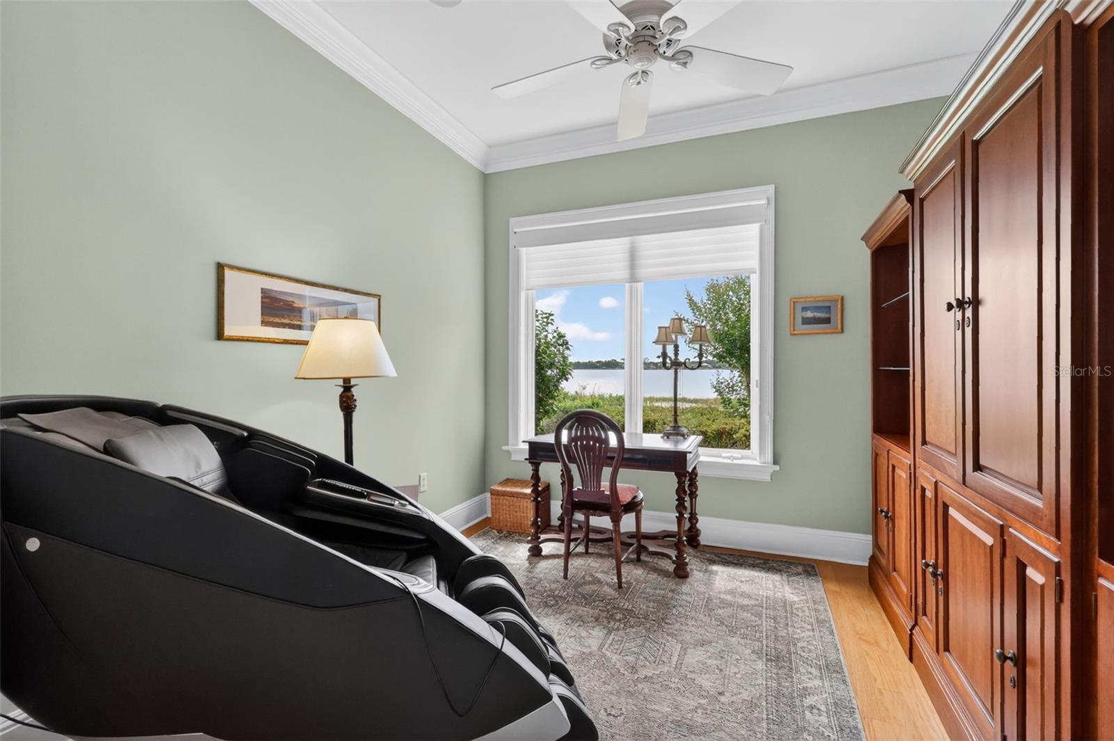 LOCH LEVEN PH 01 - Residential
