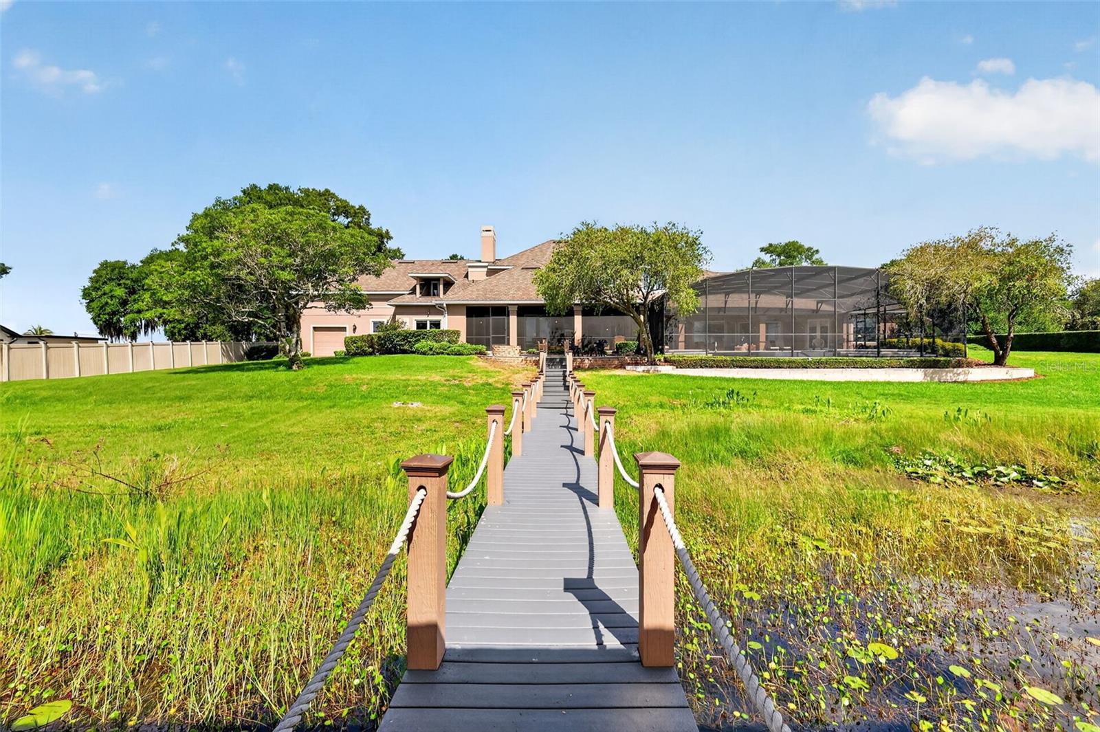 LOCH LEVEN PH 01 - Residential