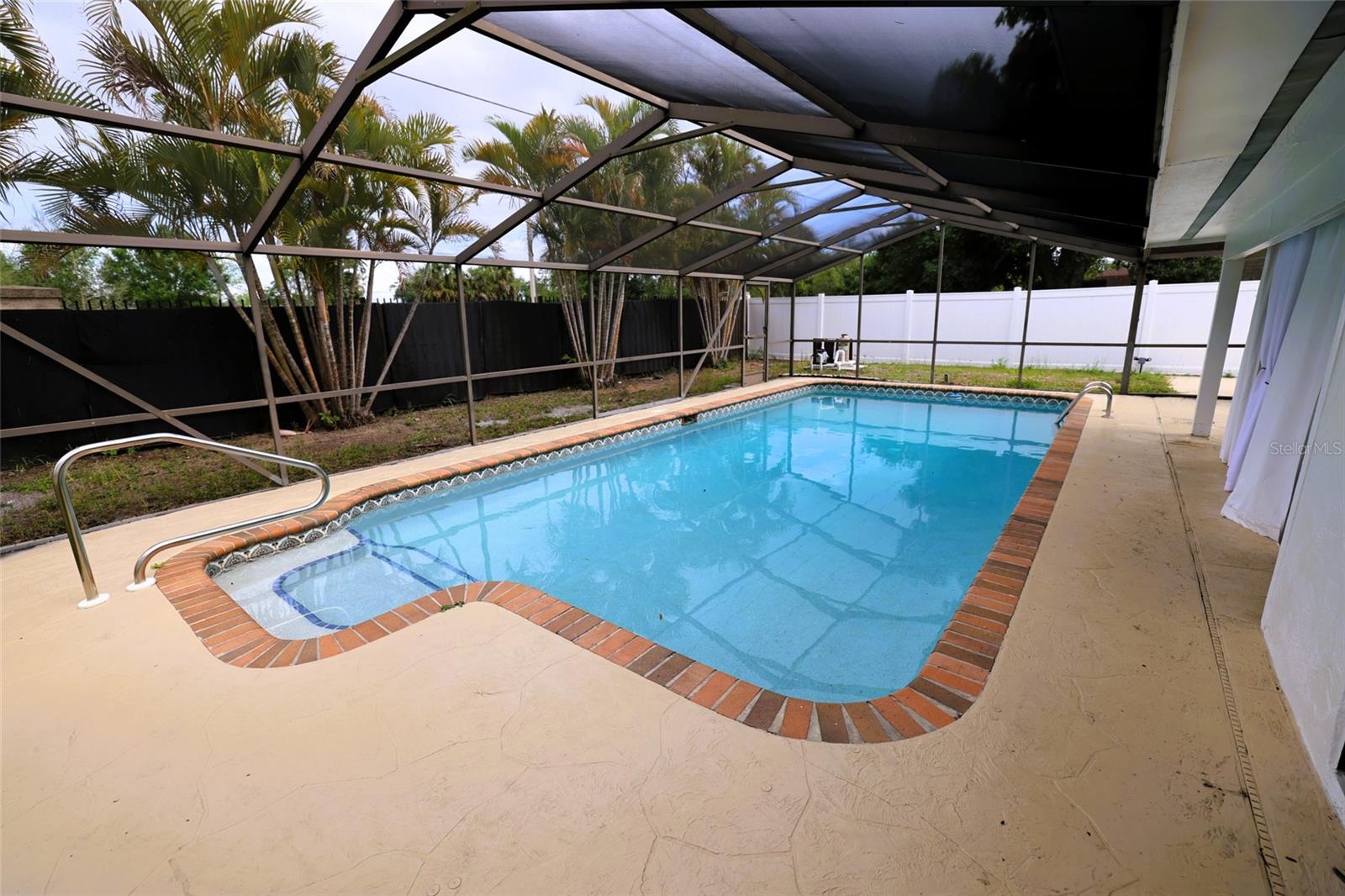 RIDGEWOOD ESTATES ADD 04 RESUB 01 - Residential