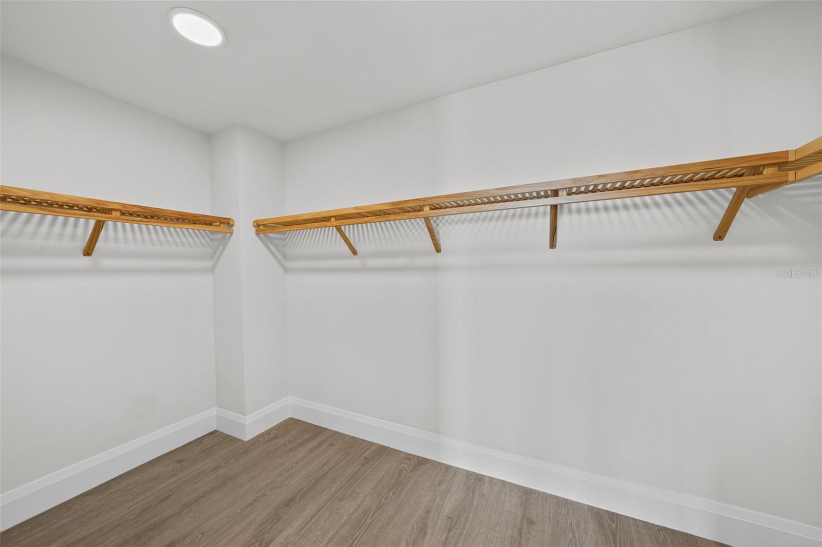 ALTURA BAYSHORE - Residential