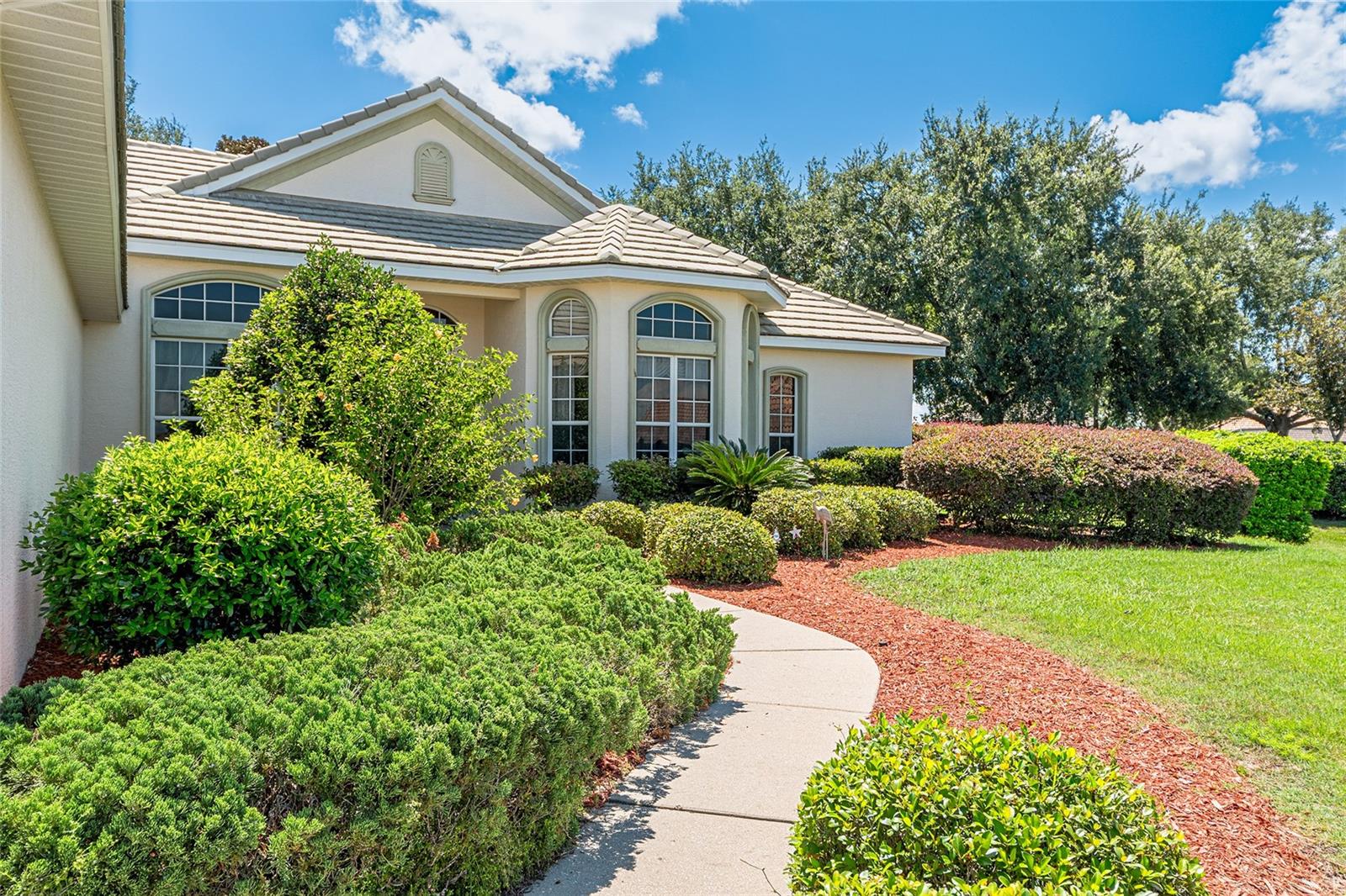 WOODSIDE - Residential