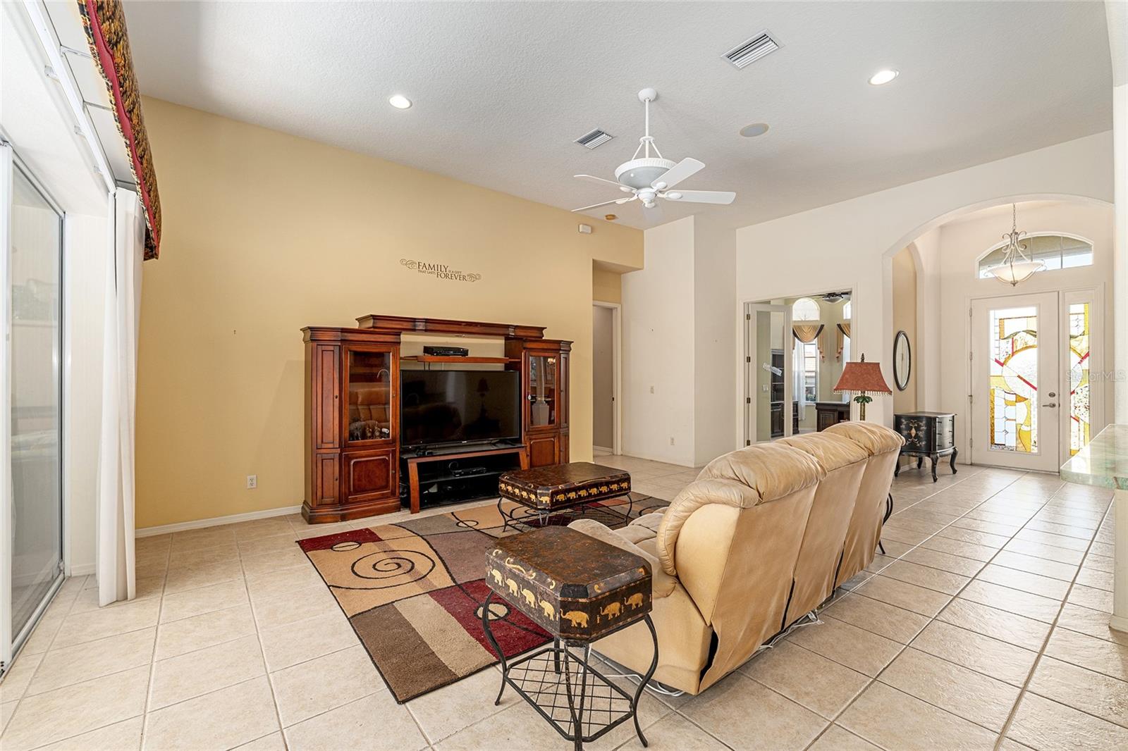 WOODSIDE - Residential