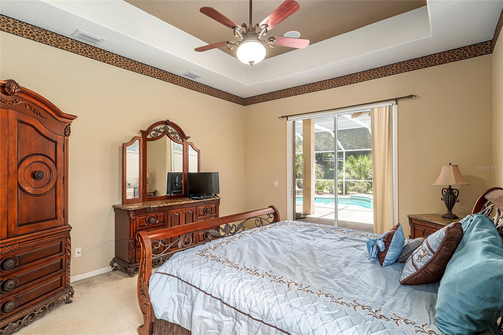WOODSIDE - Residential