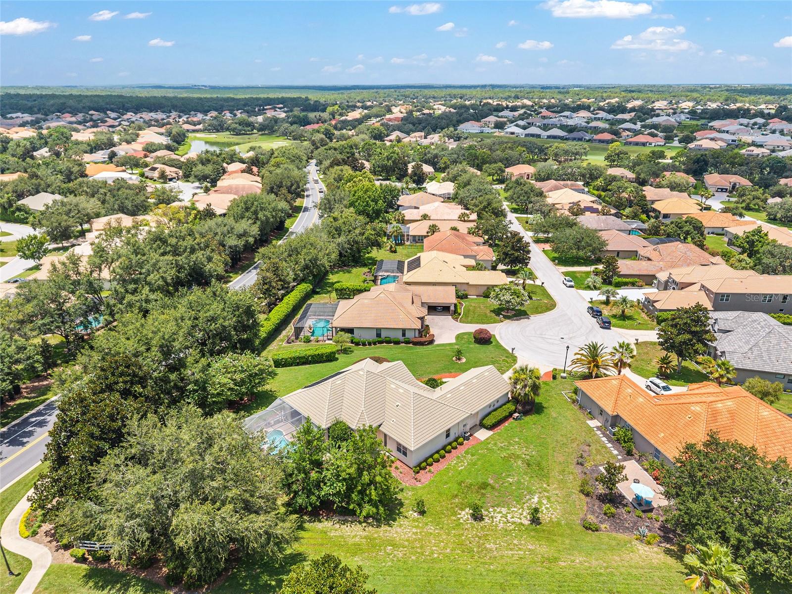 WOODSIDE - Residential