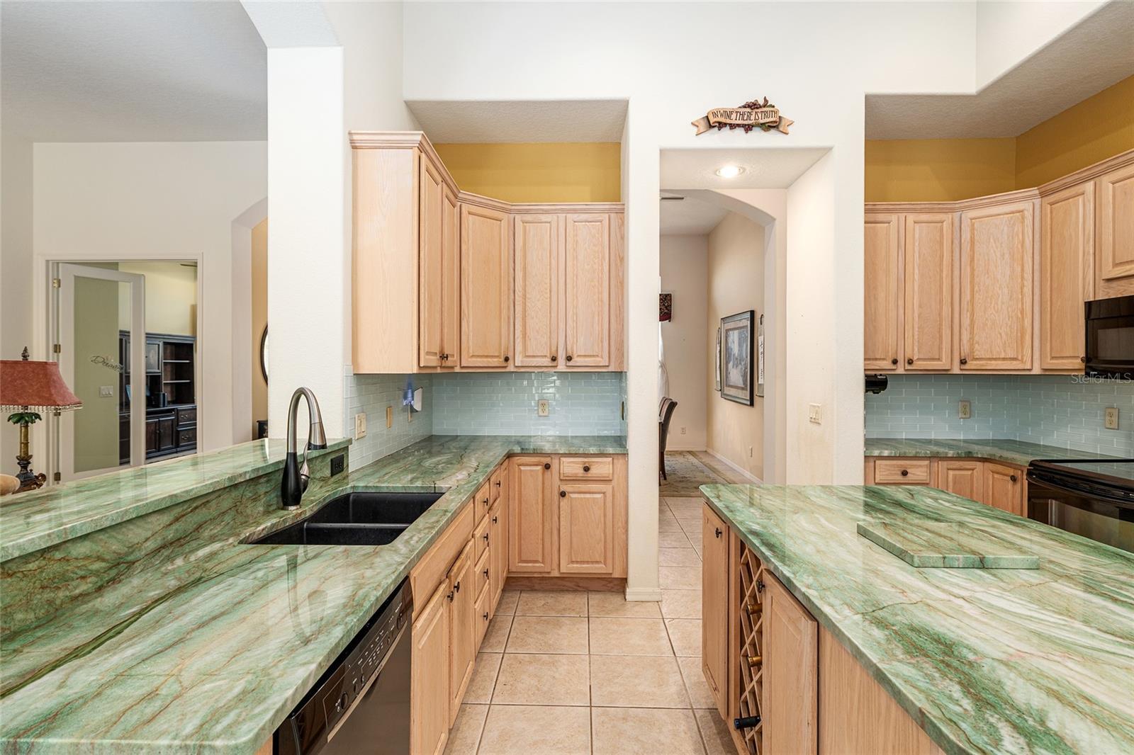 WOODSIDE - Residential