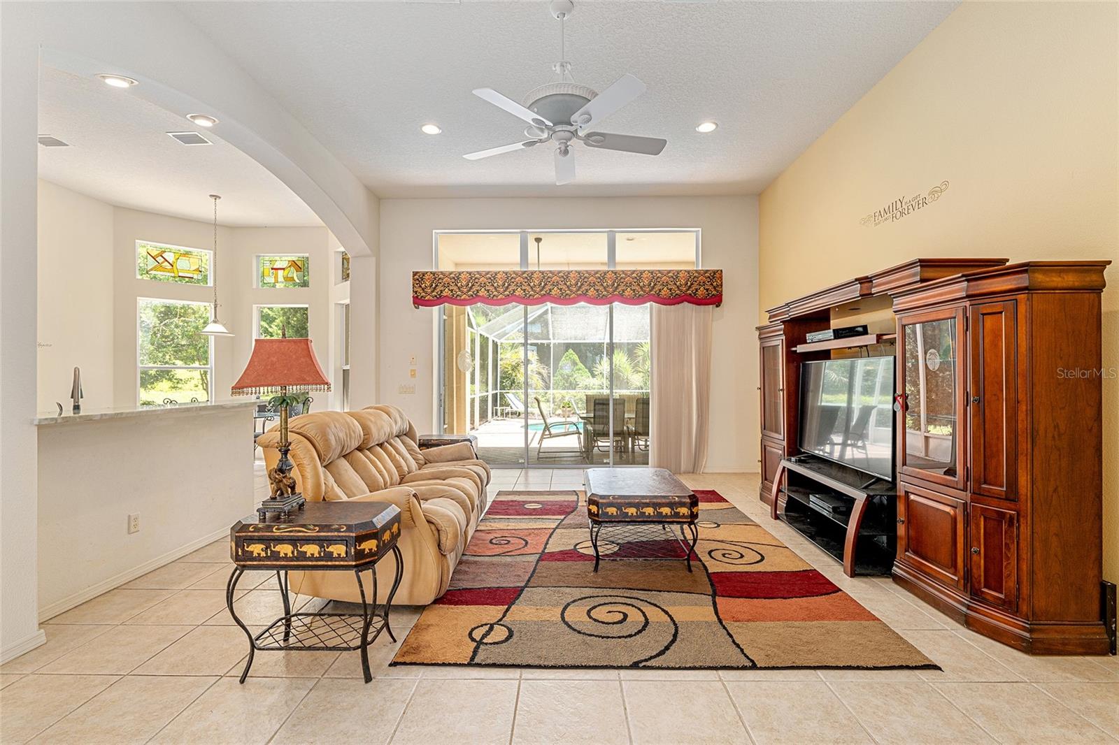 WOODSIDE - Residential