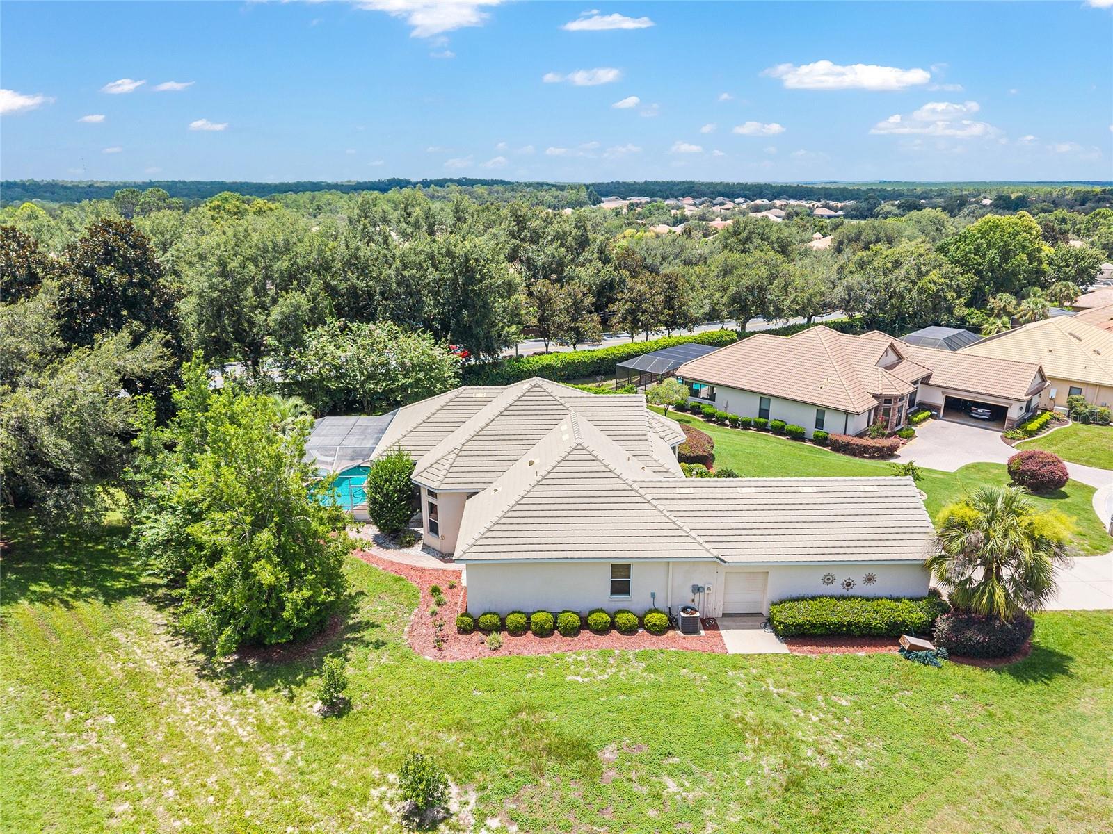 WOODSIDE - Residential