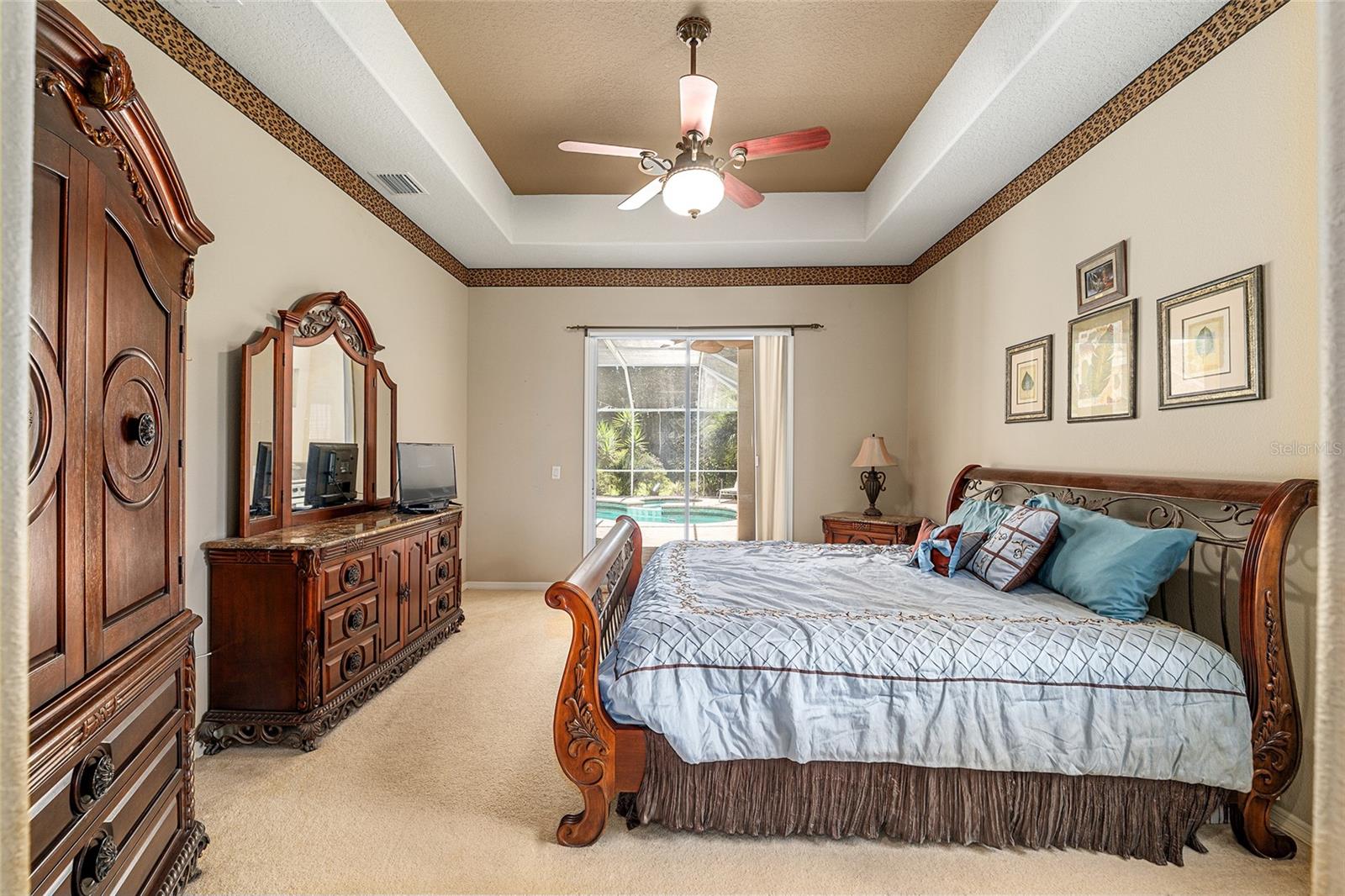 WOODSIDE - Residential