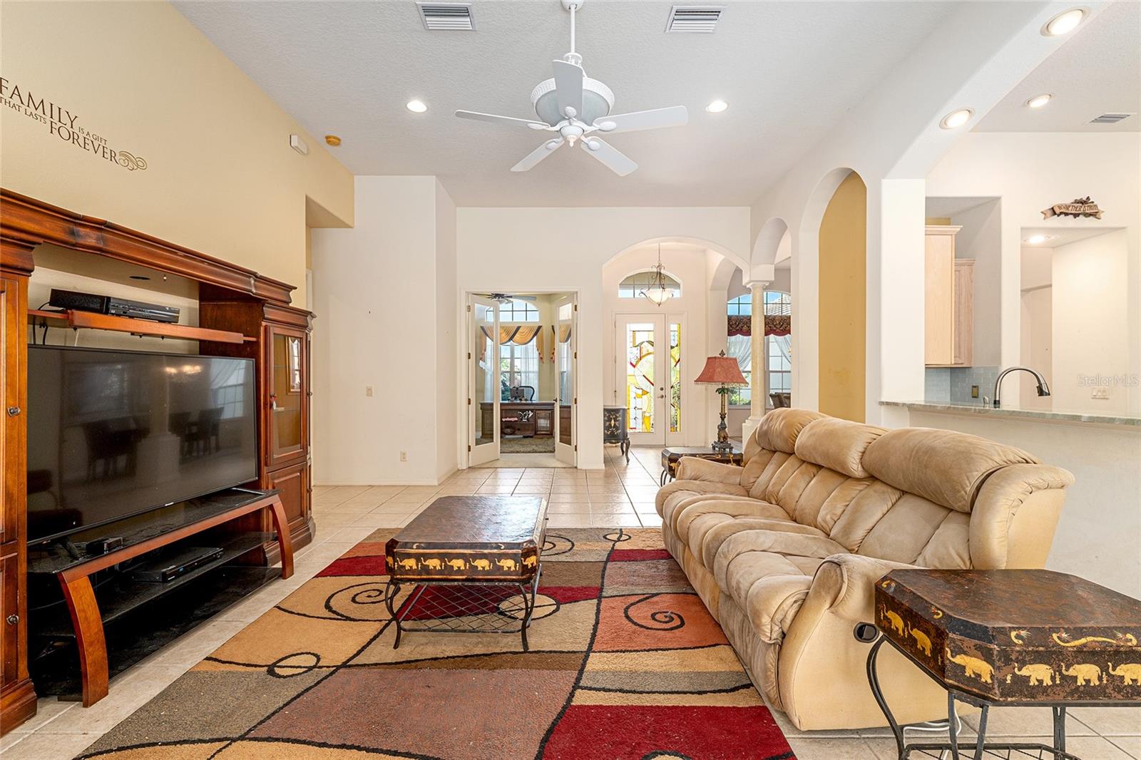 WOODSIDE - Residential