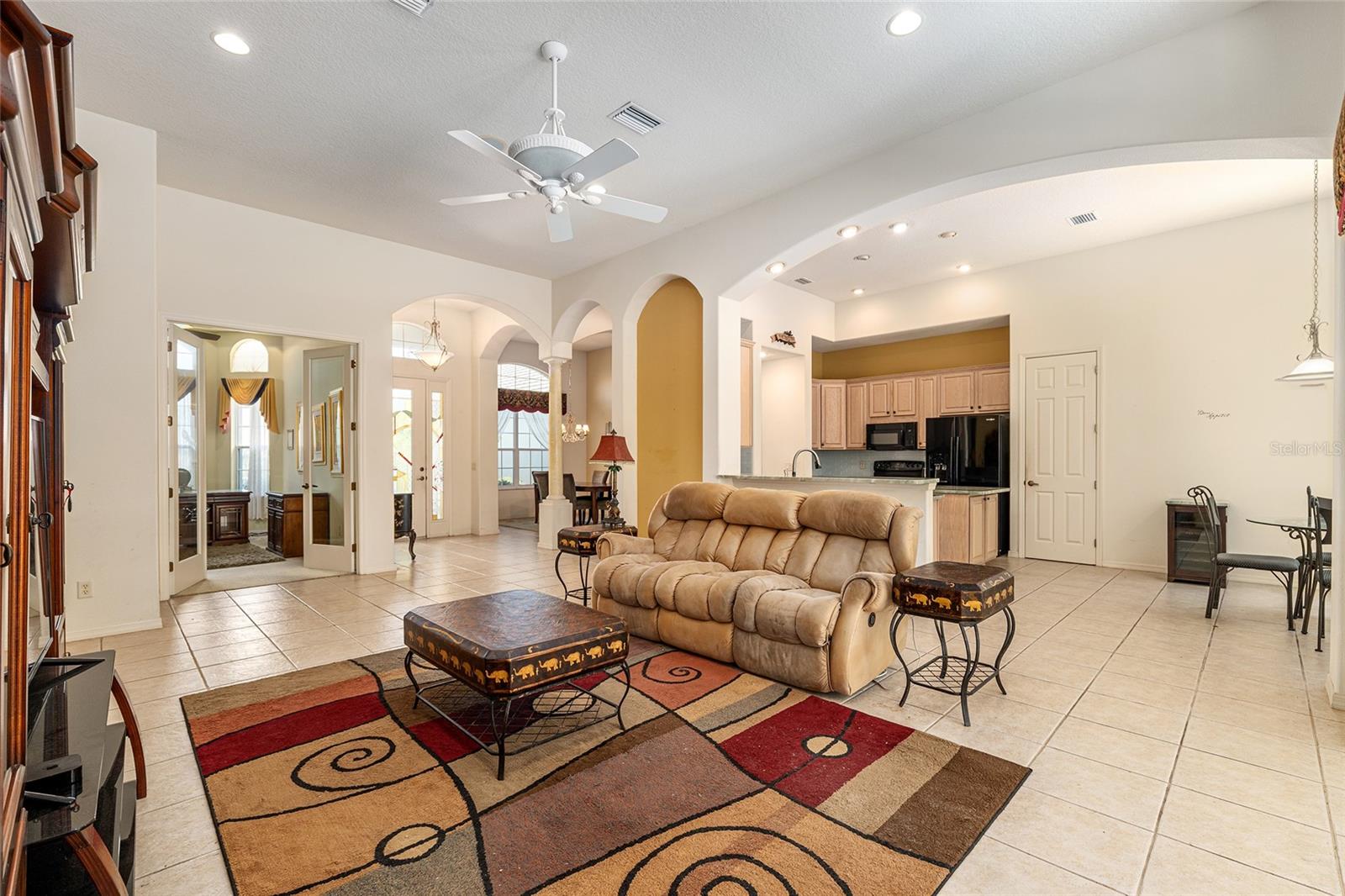 WOODSIDE - Residential