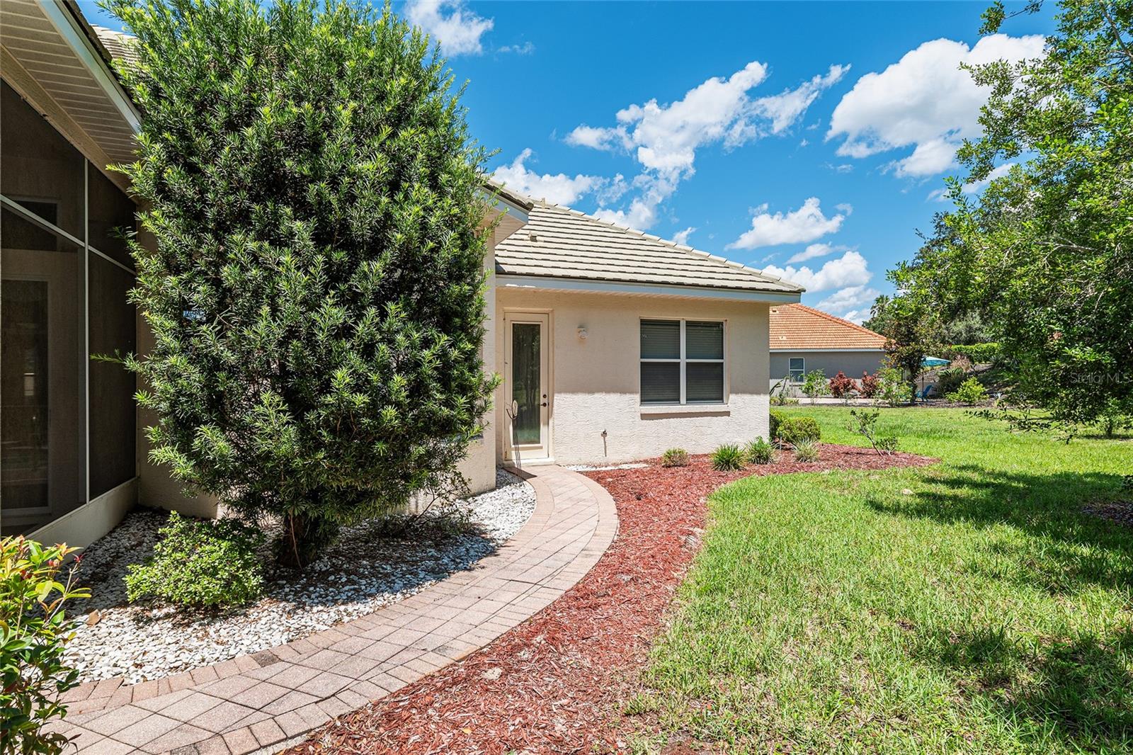 WOODSIDE - Residential