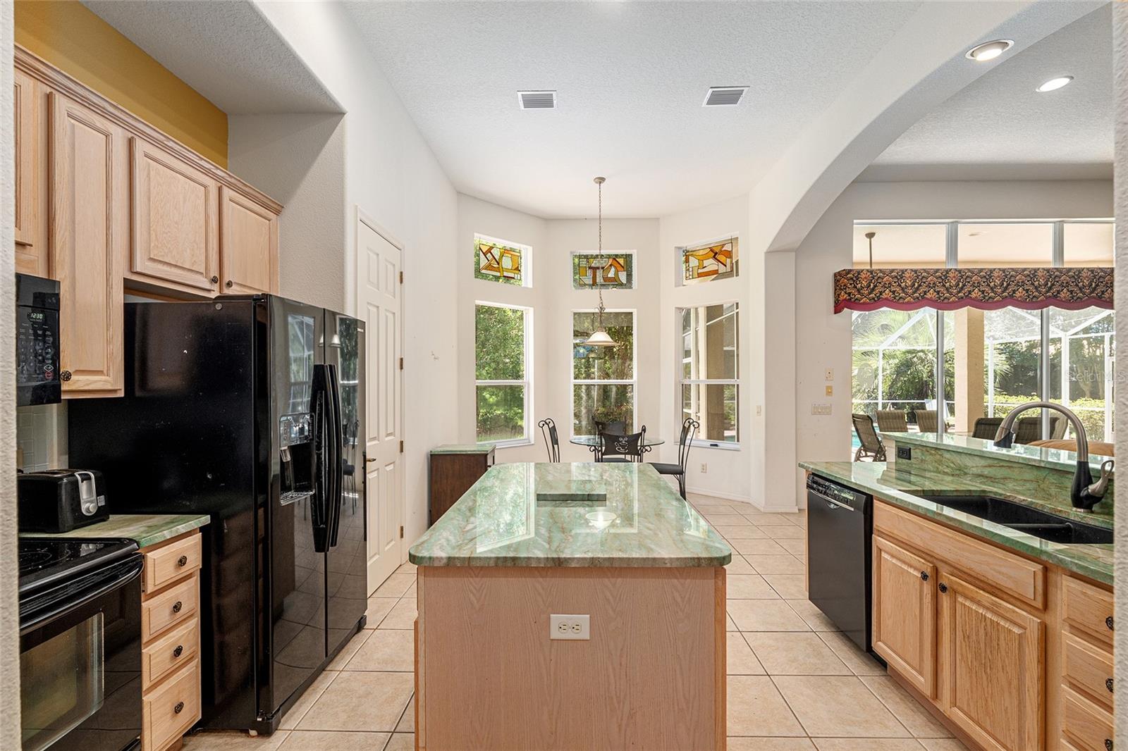WOODSIDE - Residential