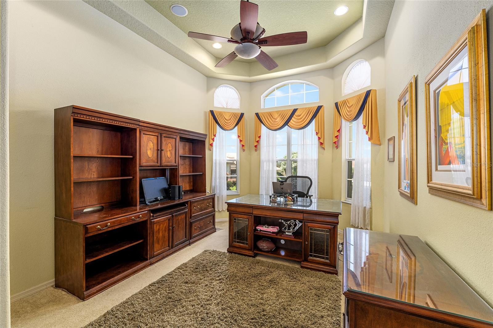 WOODSIDE - Residential