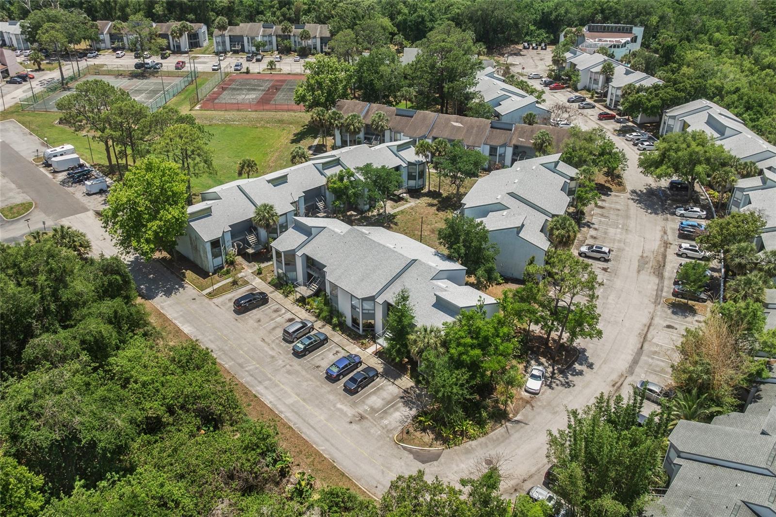 LEMON TREE CONDO SEC 01 - Residential