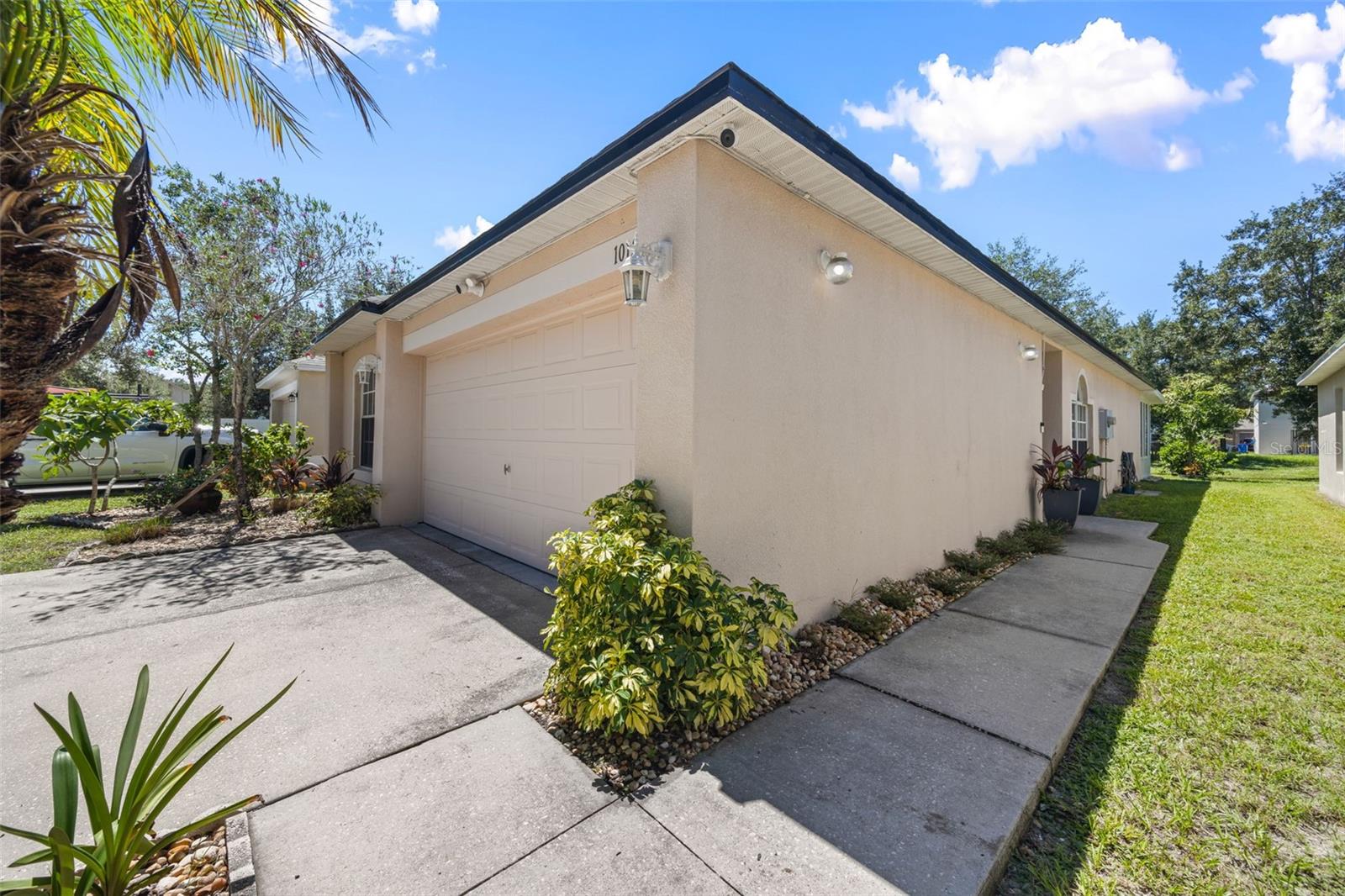 1012 BRENTON LEAF DRIVE