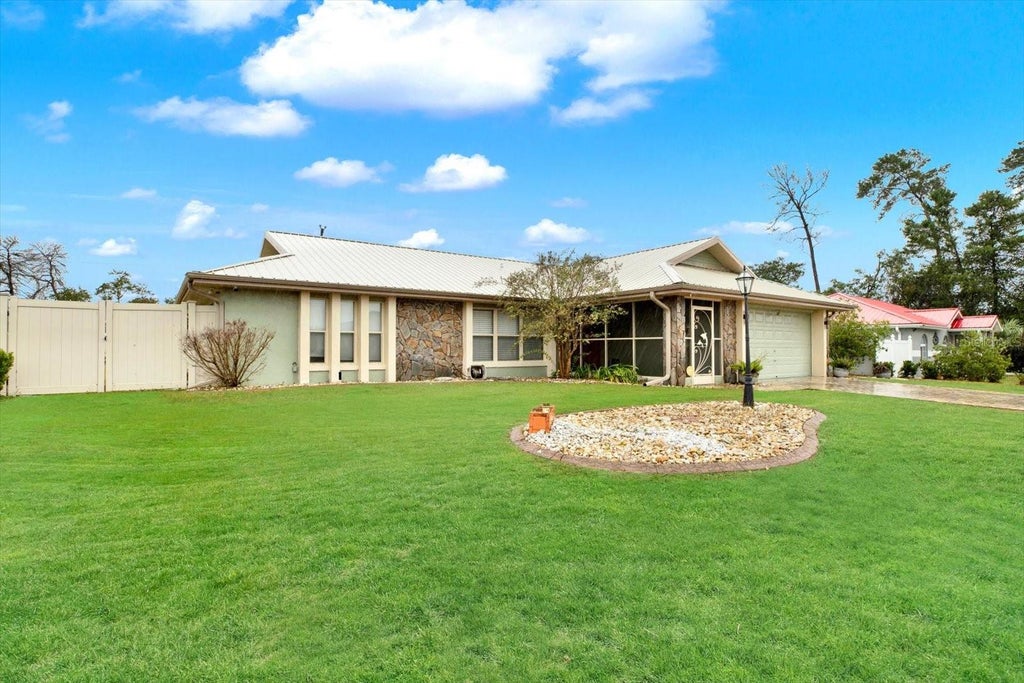Photo of 15710 SW 23rd Court Road, Ocala, FL 34473 (MLS # TB8557188)