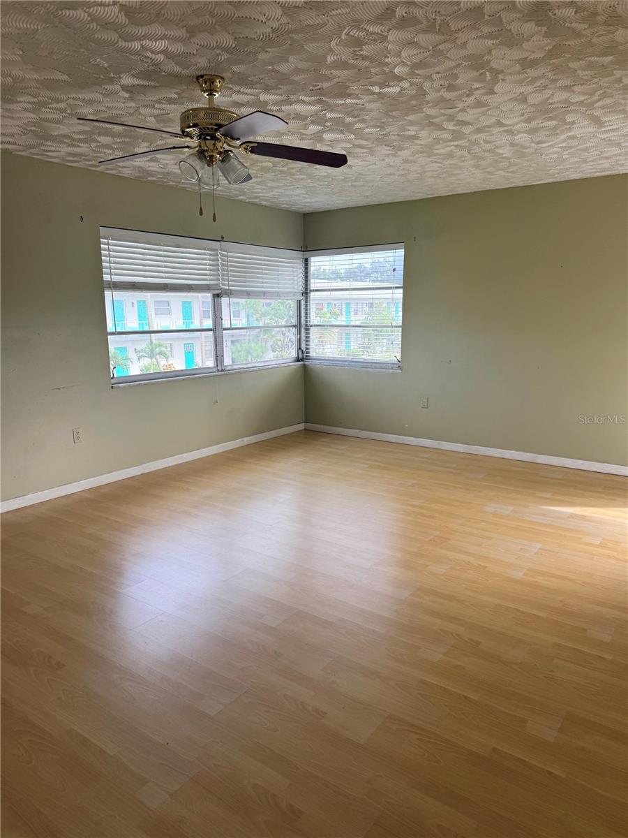 TOWN APTS CONDO - Residential