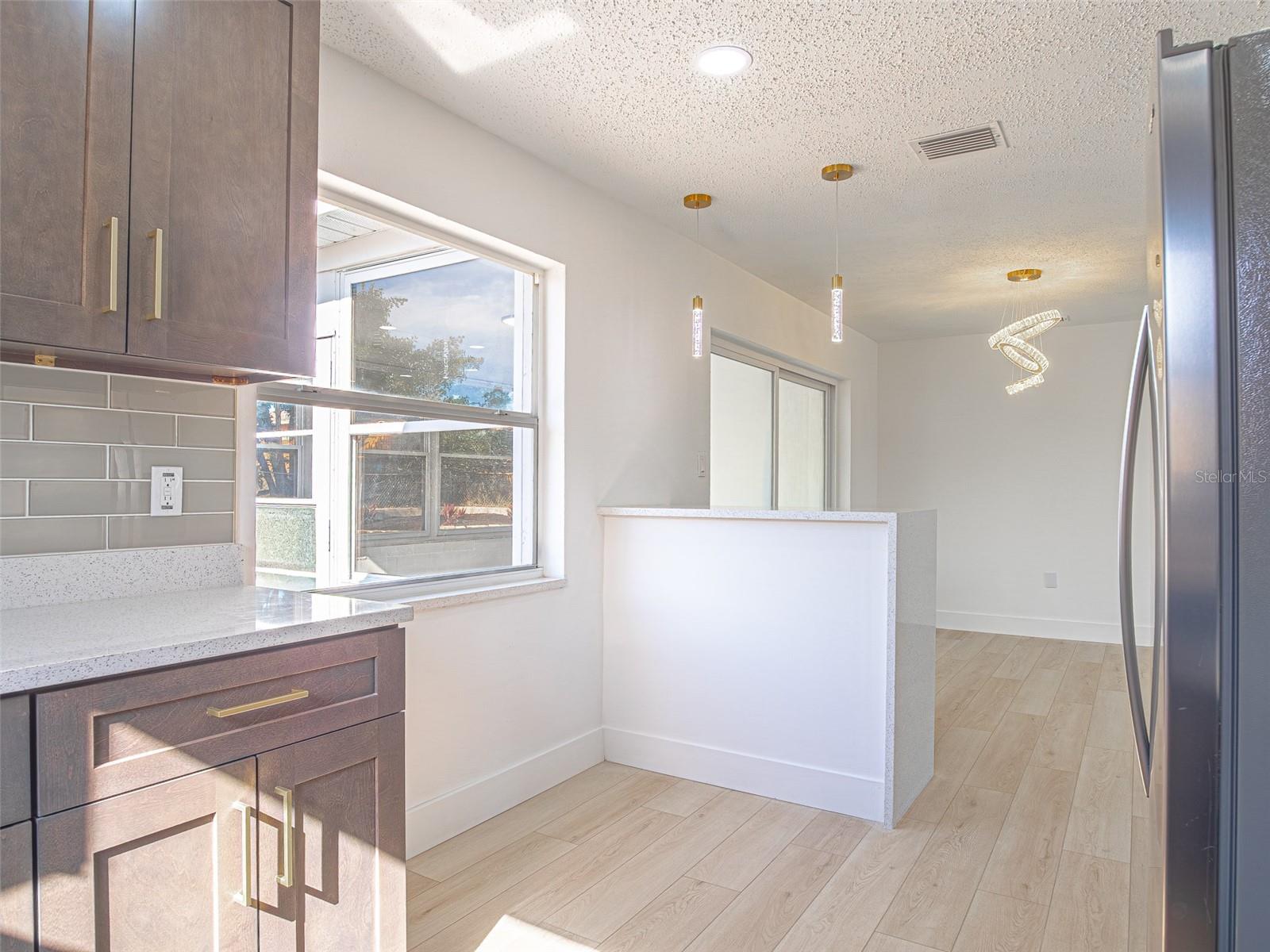 THE LAKES - Residential