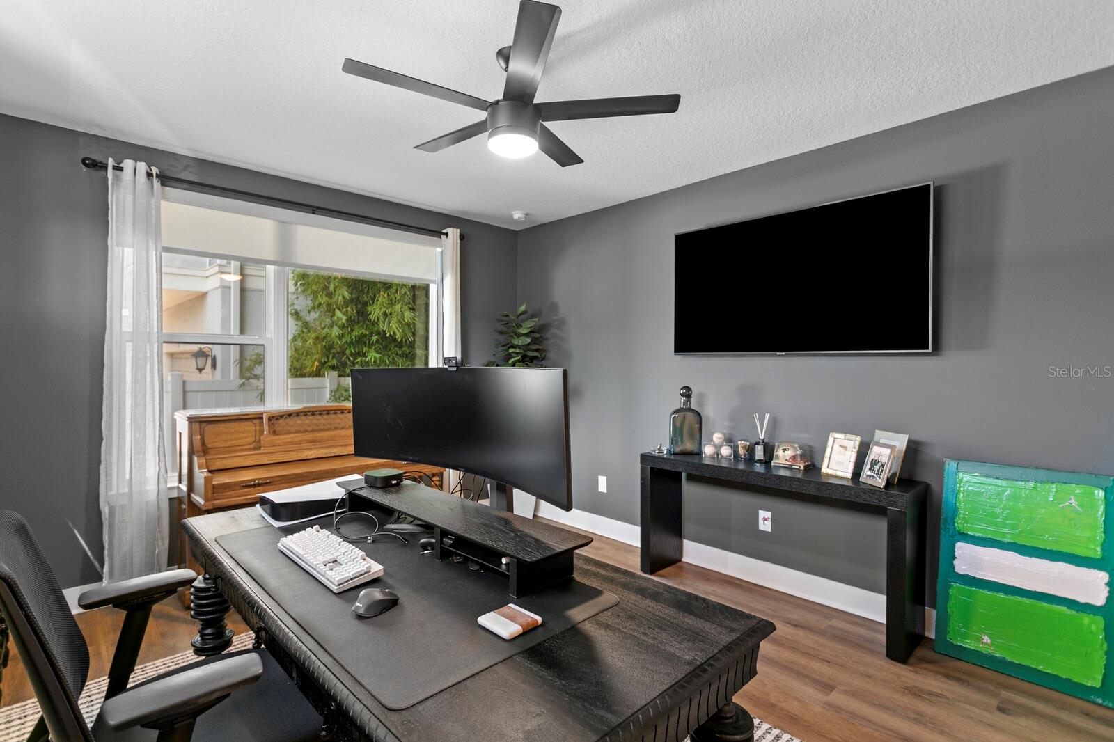 D2Y / ALCOVE TOWNHOMES - Residential