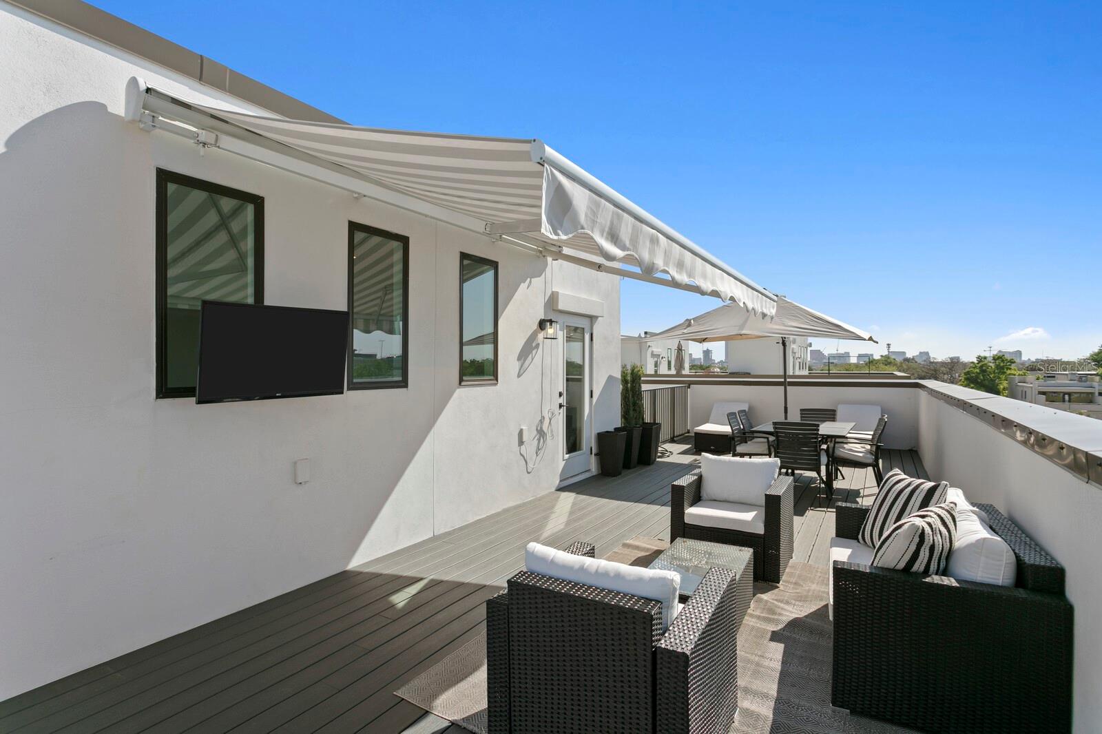 D2Y / ALCOVE TOWNHOMES - Residential