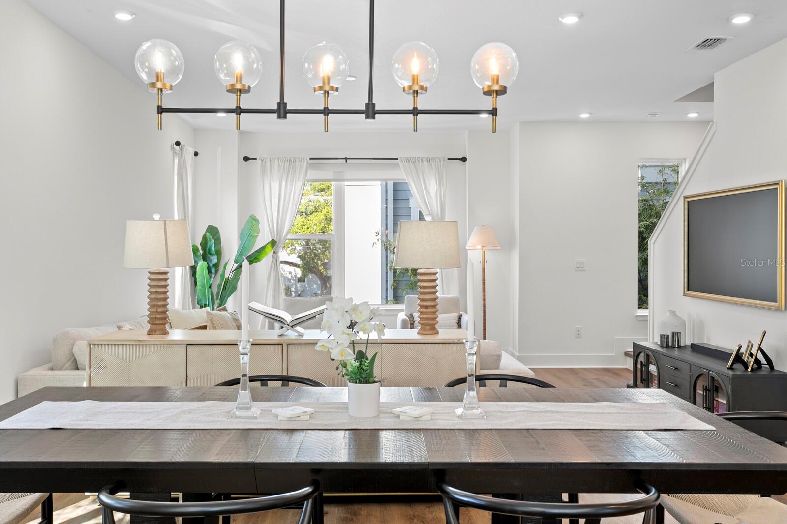 D2Y / ALCOVE TOWNHOMES - Residential