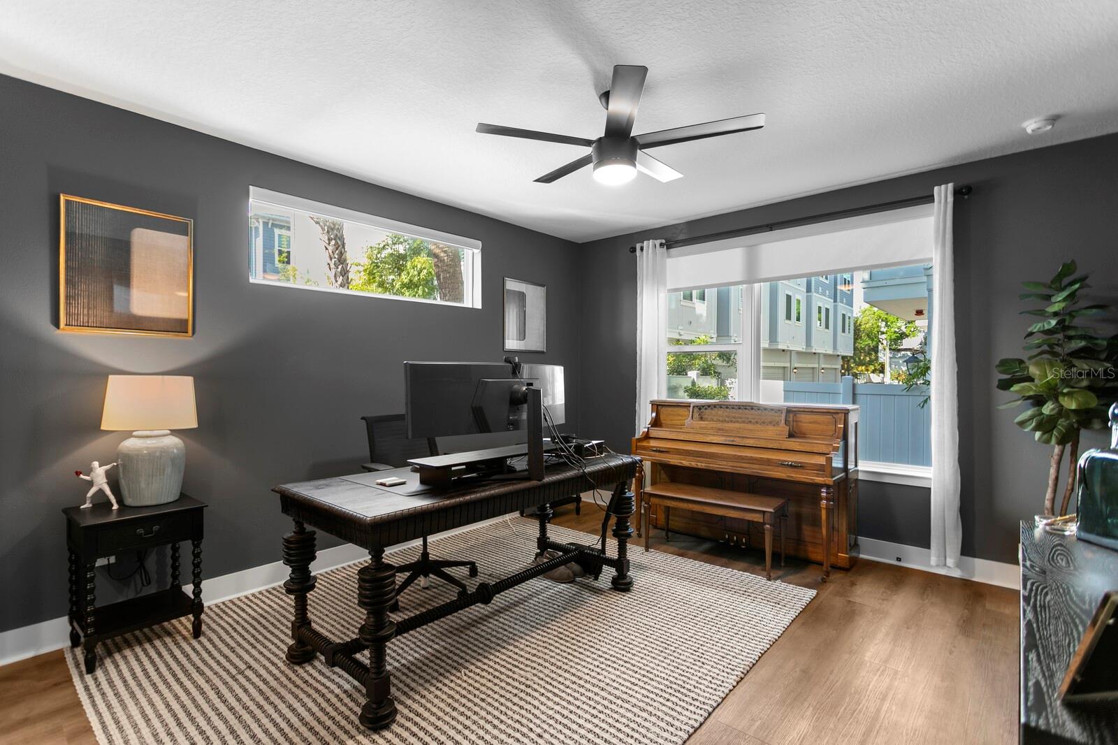 D2Y / ALCOVE TOWNHOMES - Residential