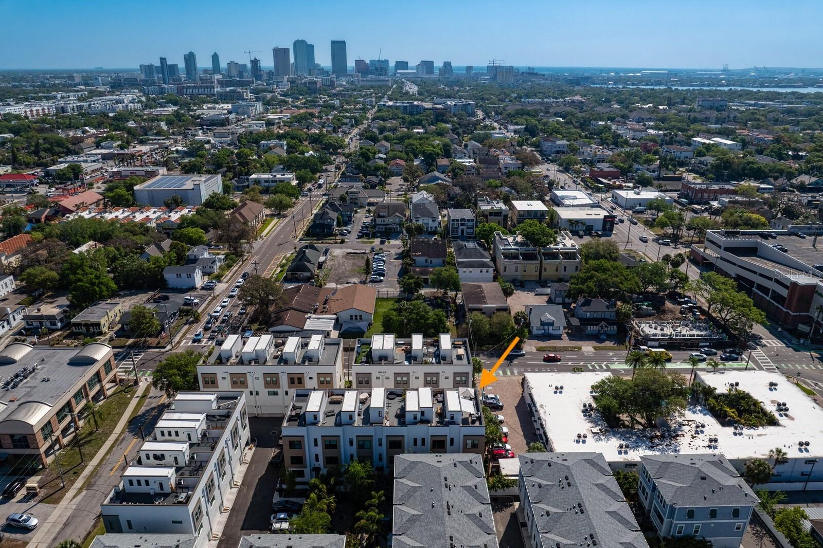 D2Y / ALCOVE TOWNHOMES - Residential