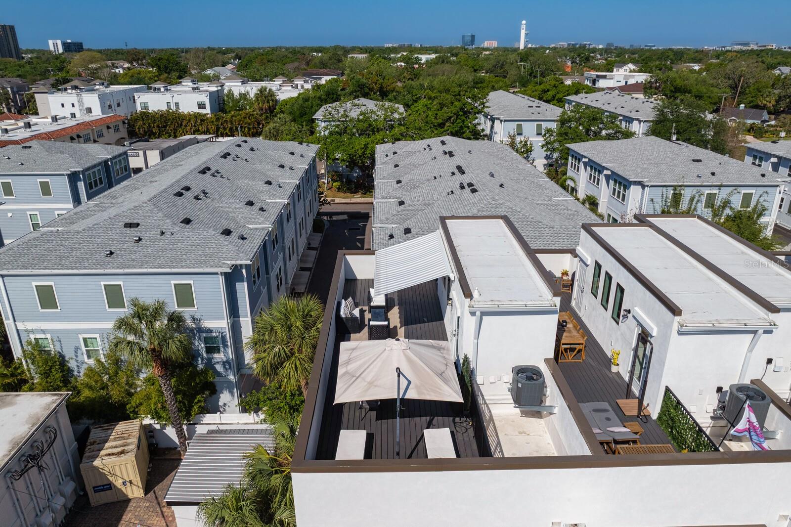 D2Y / ALCOVE TOWNHOMES - Residential