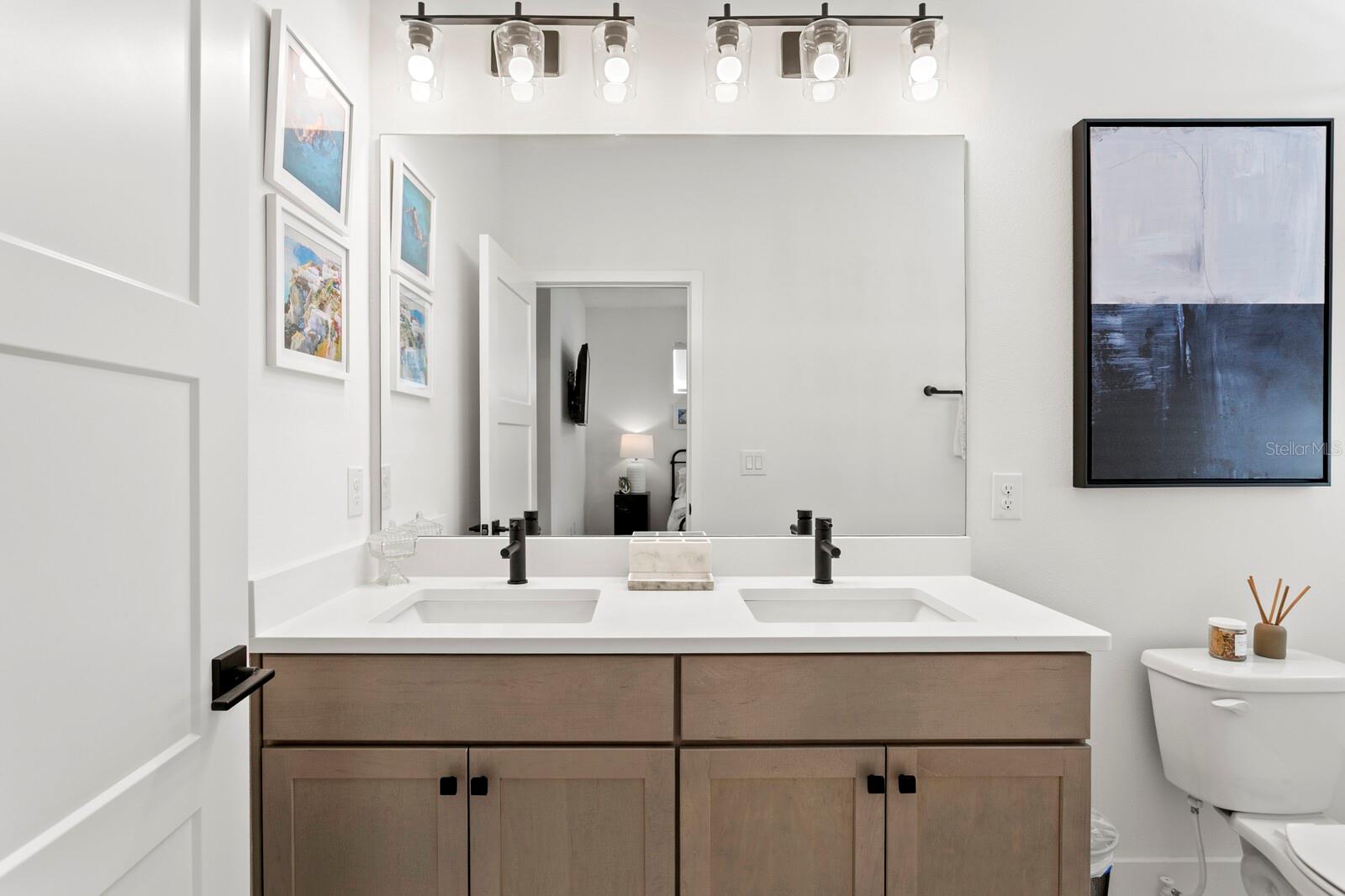 D2Y / ALCOVE TOWNHOMES - Residential